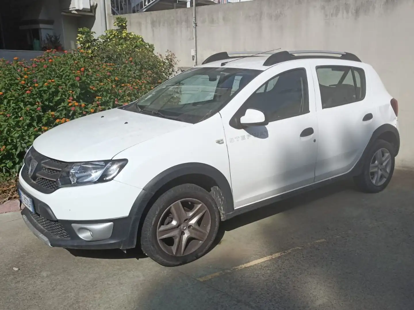 Dacia Sandero Sandero II 2013 Stepway 1.5 dci (prestige) Bianco - 2