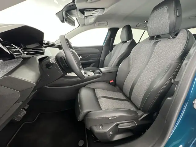 Peugeot 408 view 8