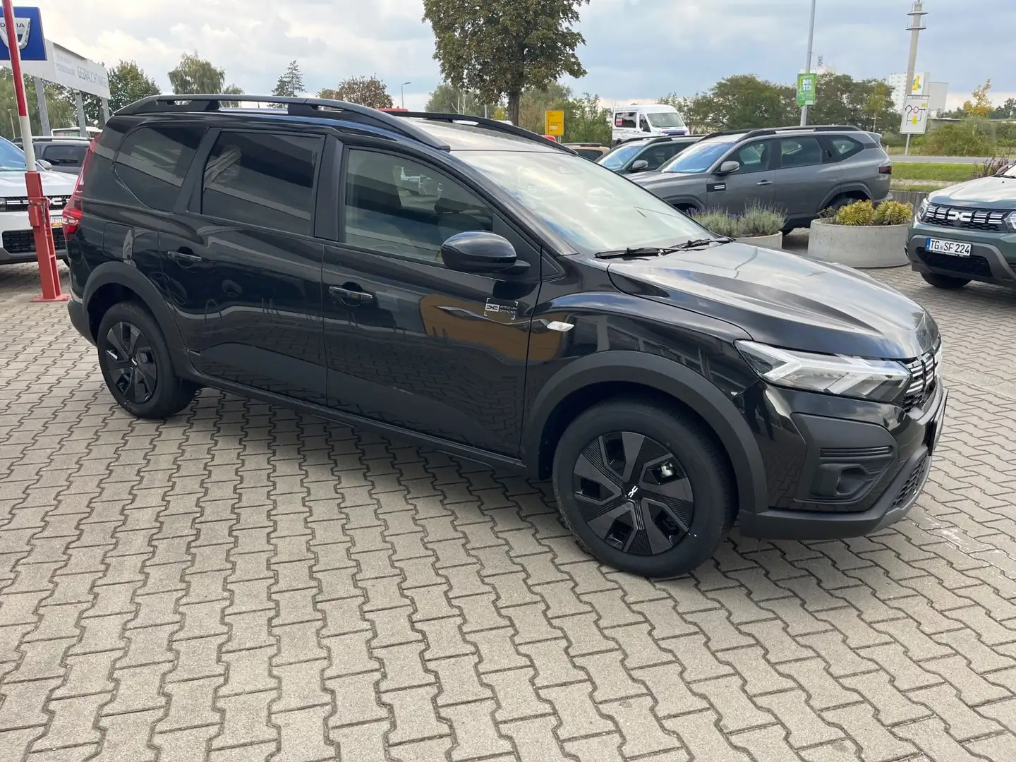 Dacia Jogger Expression TCe 110 7-Sitzer Noir - 2