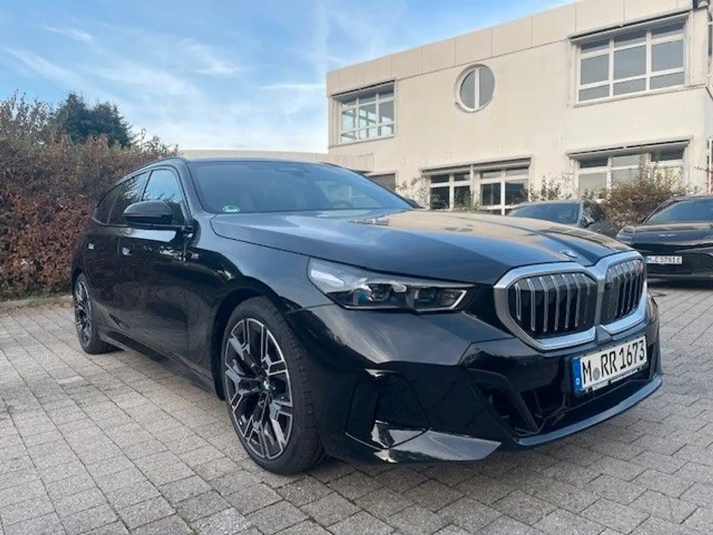 BMW 520 d Touring*LED*M Sport*H/K*SHZ Zwart - 2
