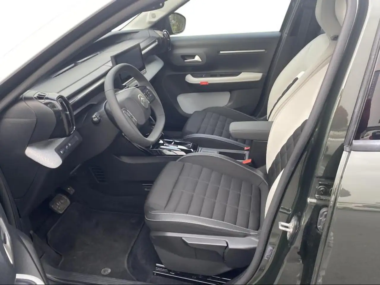 Citroen C3 Aircross 1.2 Hybrid 145 E-DCS6 MAX 8