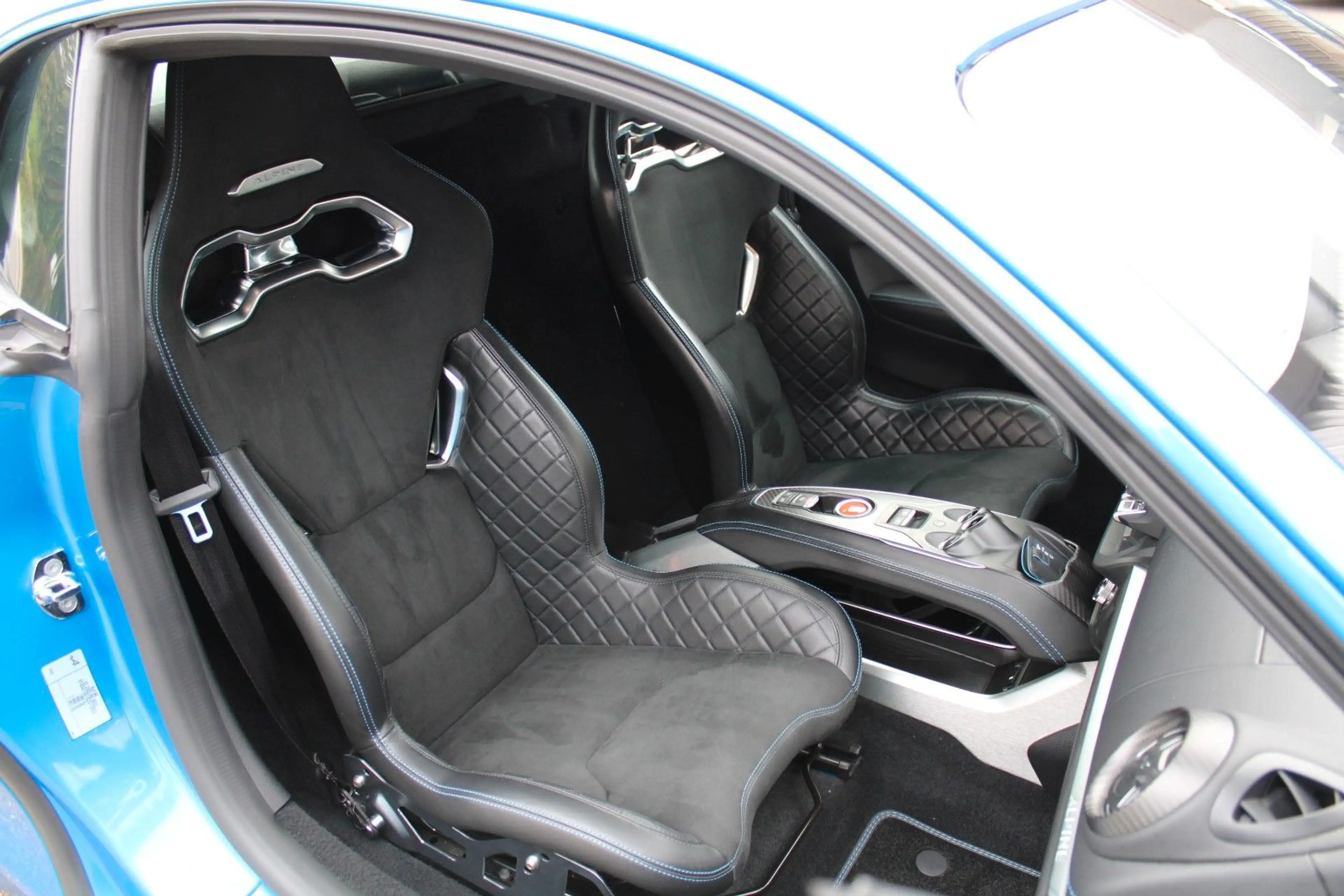 Alpine A110 Pure*1.Hd.*Unfallfrei* — photo 23