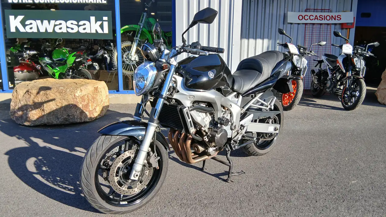 Yamaha FZ 6