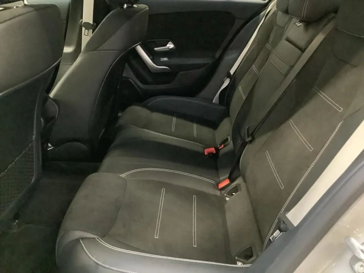 Mercedes-Benz A 200 Limousine +AMG+NIGHT+MBUX+18"+7G+LED+AHK+ 13