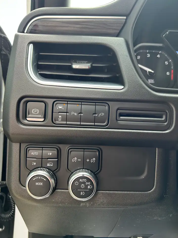 GMC Yukon снимка GMC Yukon
