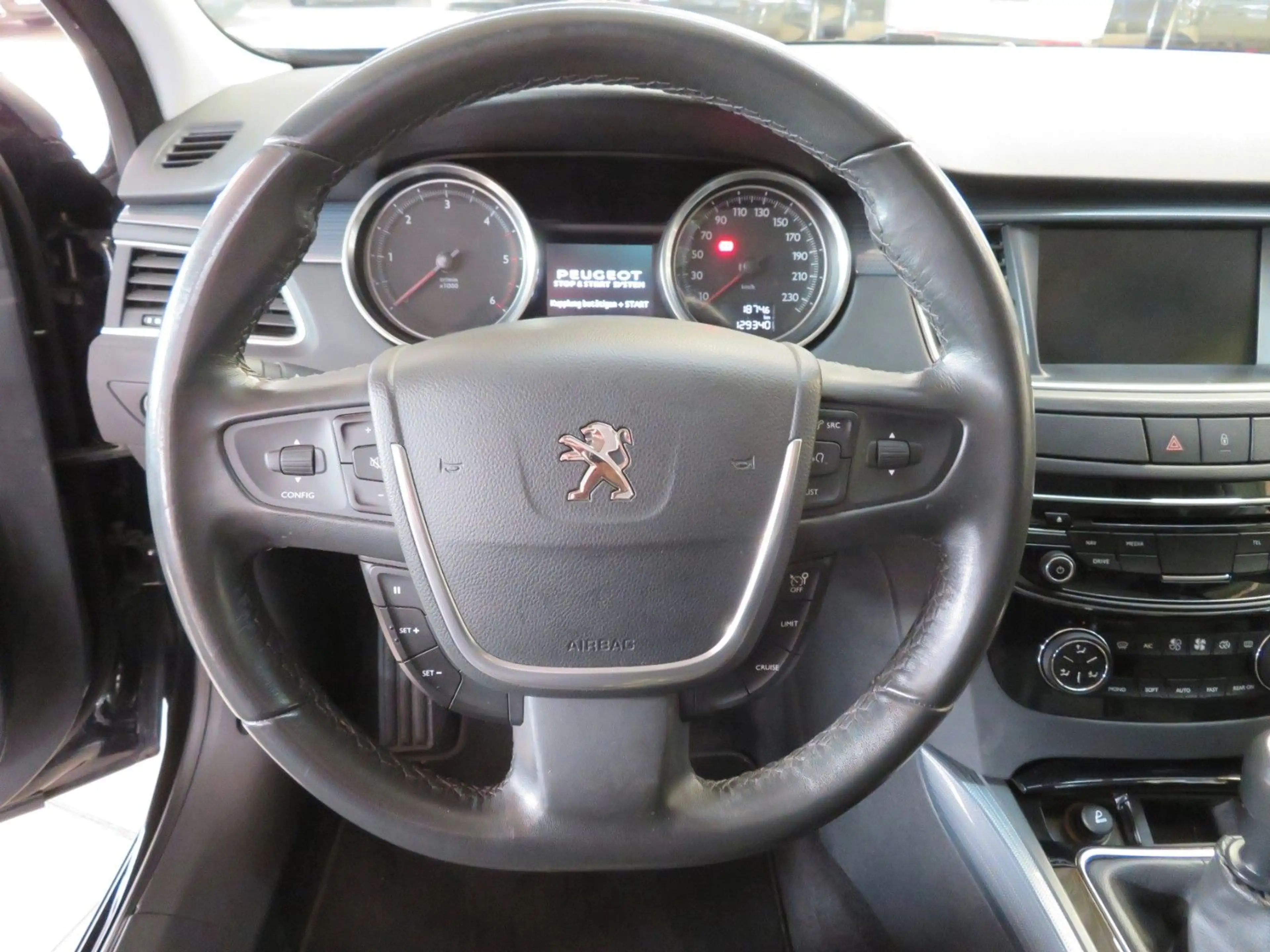 Peugeot 508 SW Allure*sehr gepflegt*Panorama*LED*HuD — photo 8