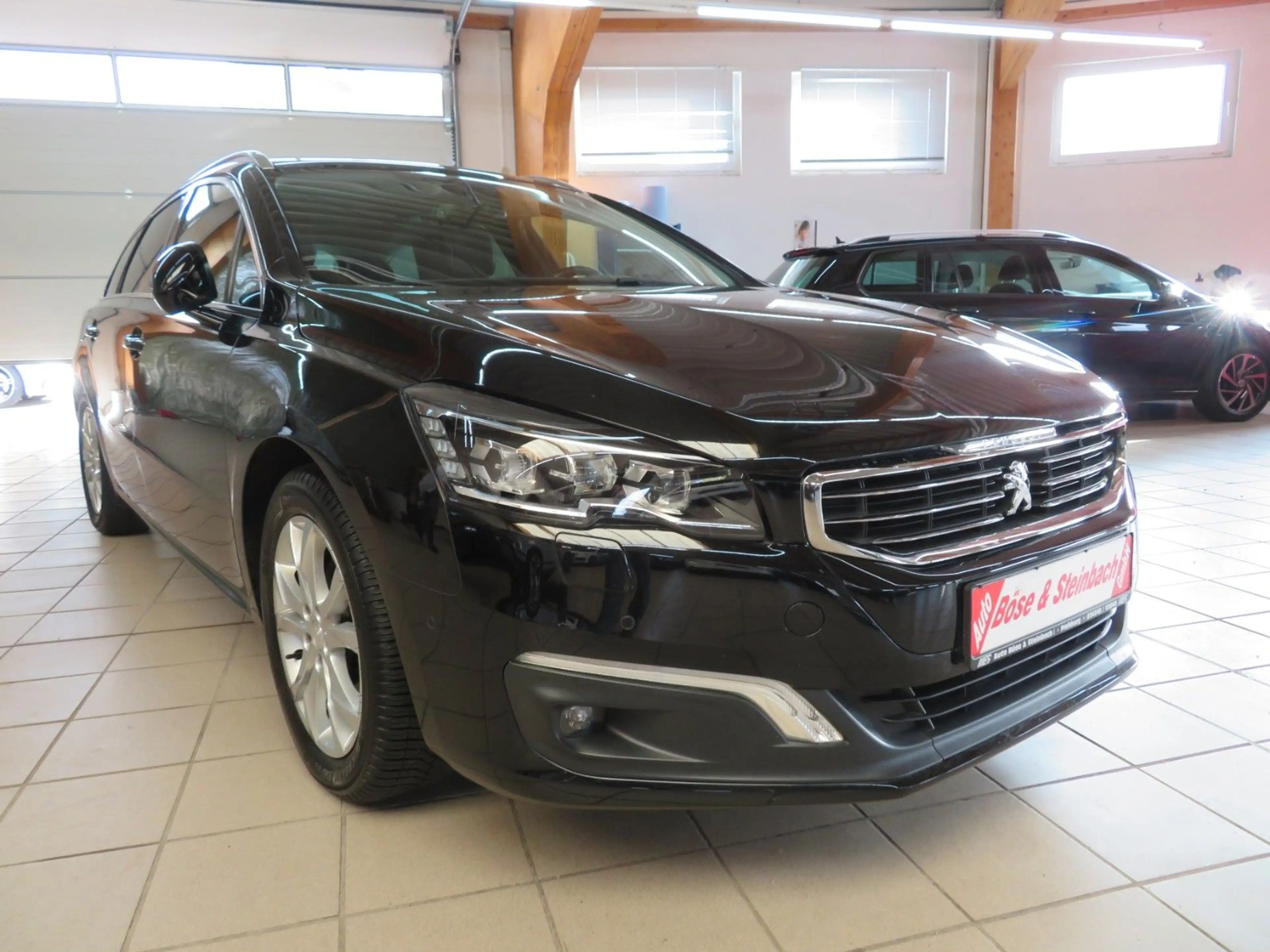 Peugeot 508 SW Allure*sehr gepflegt*Panorama*LED*HuD — photo 7