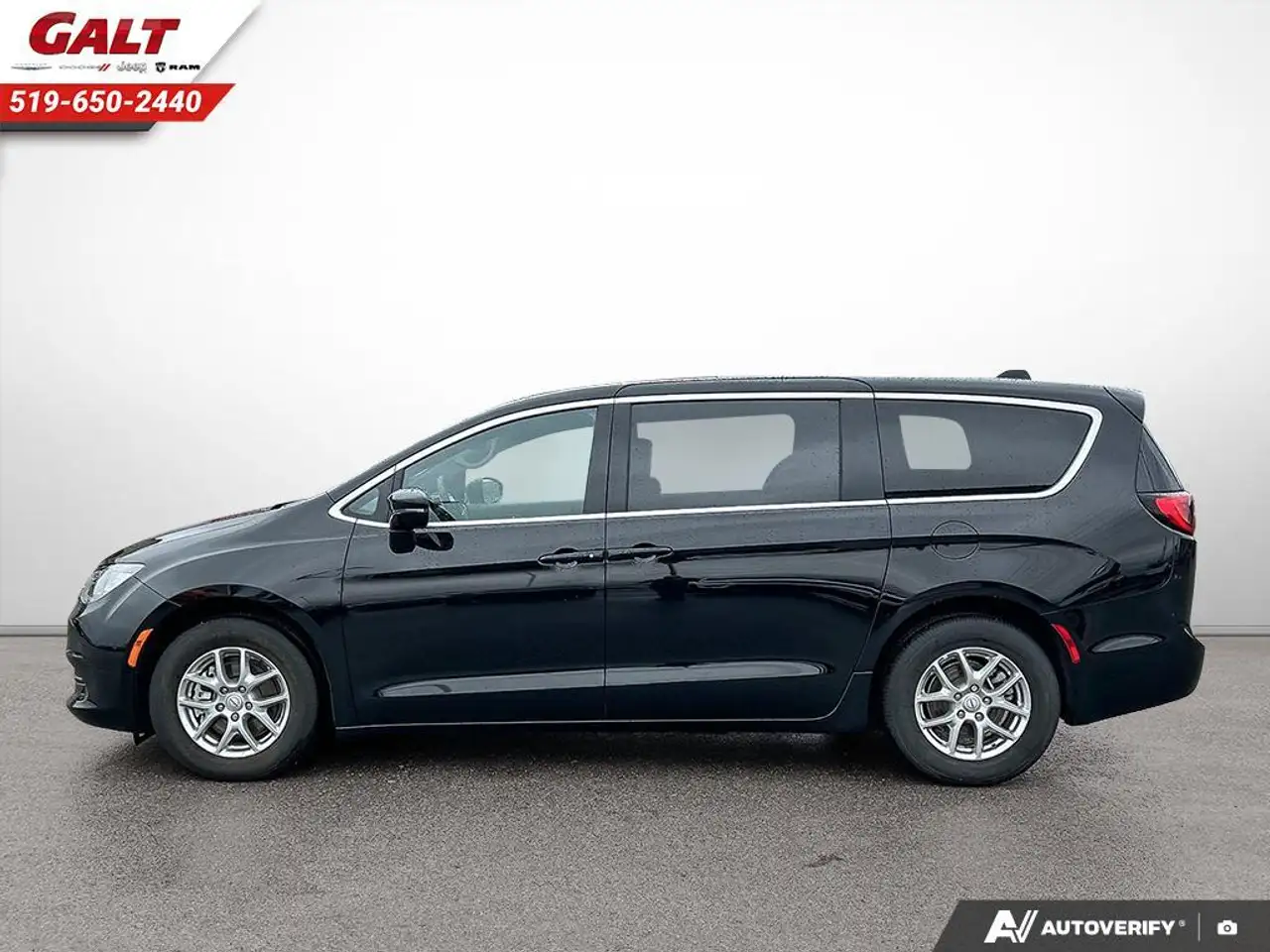 Chrysler Grand Caravan снимка Chrysler Grand Caravan