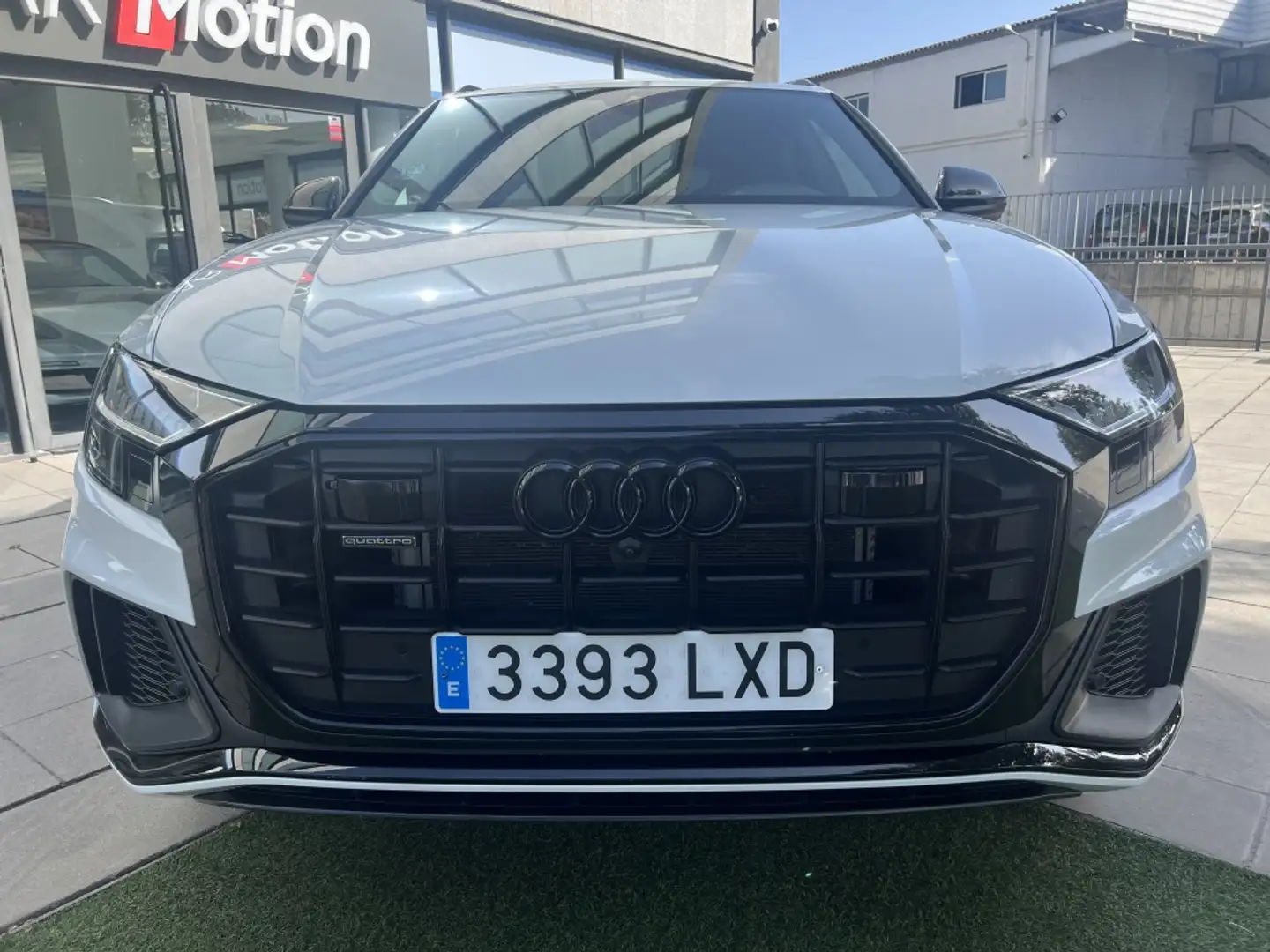 Audi Q8 60 TFSIe Black line plus quattro Blanco - 2