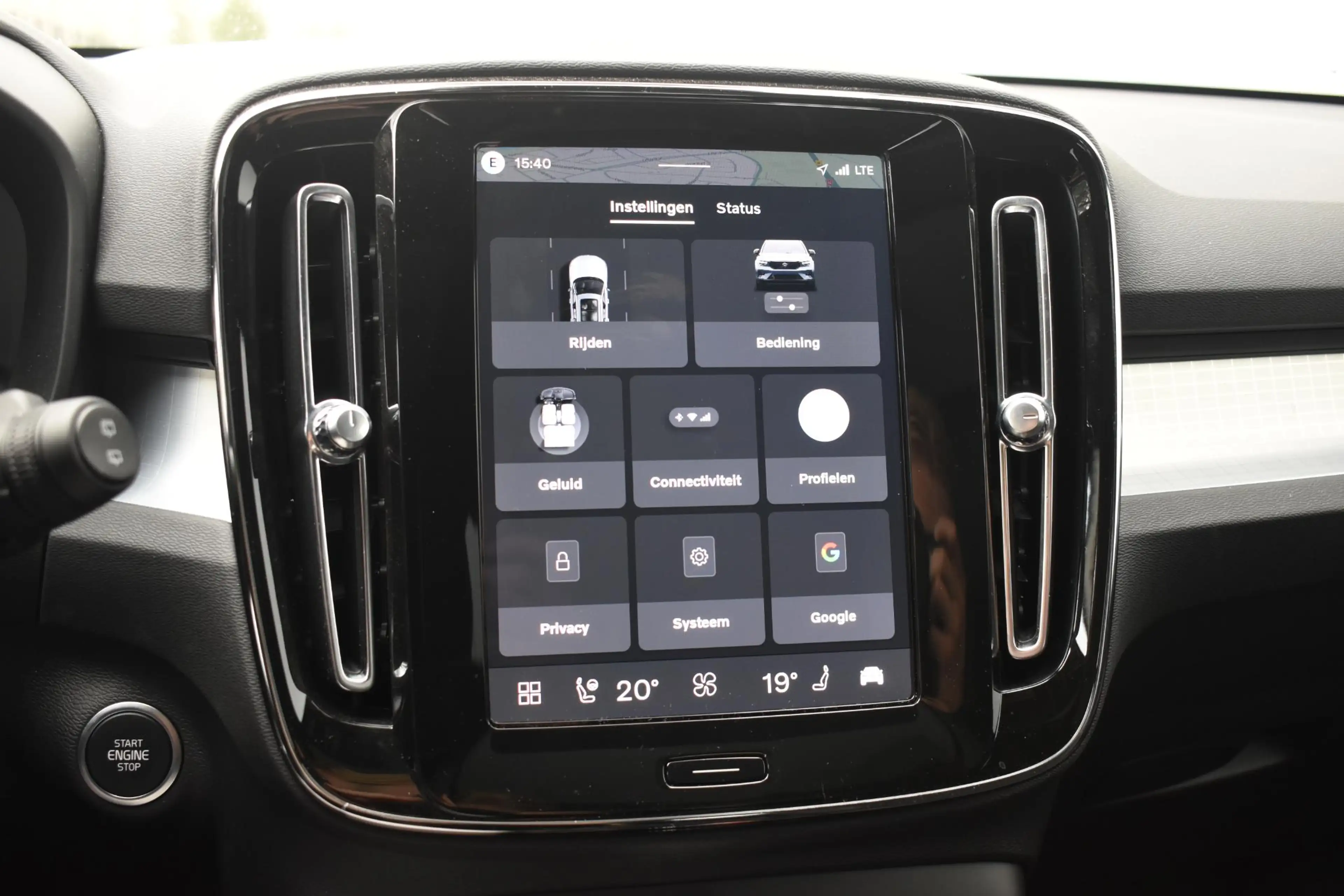 Volvo XC40 B4 211PK Plus Black Edition / Adaptive Cruise cont — photo 31