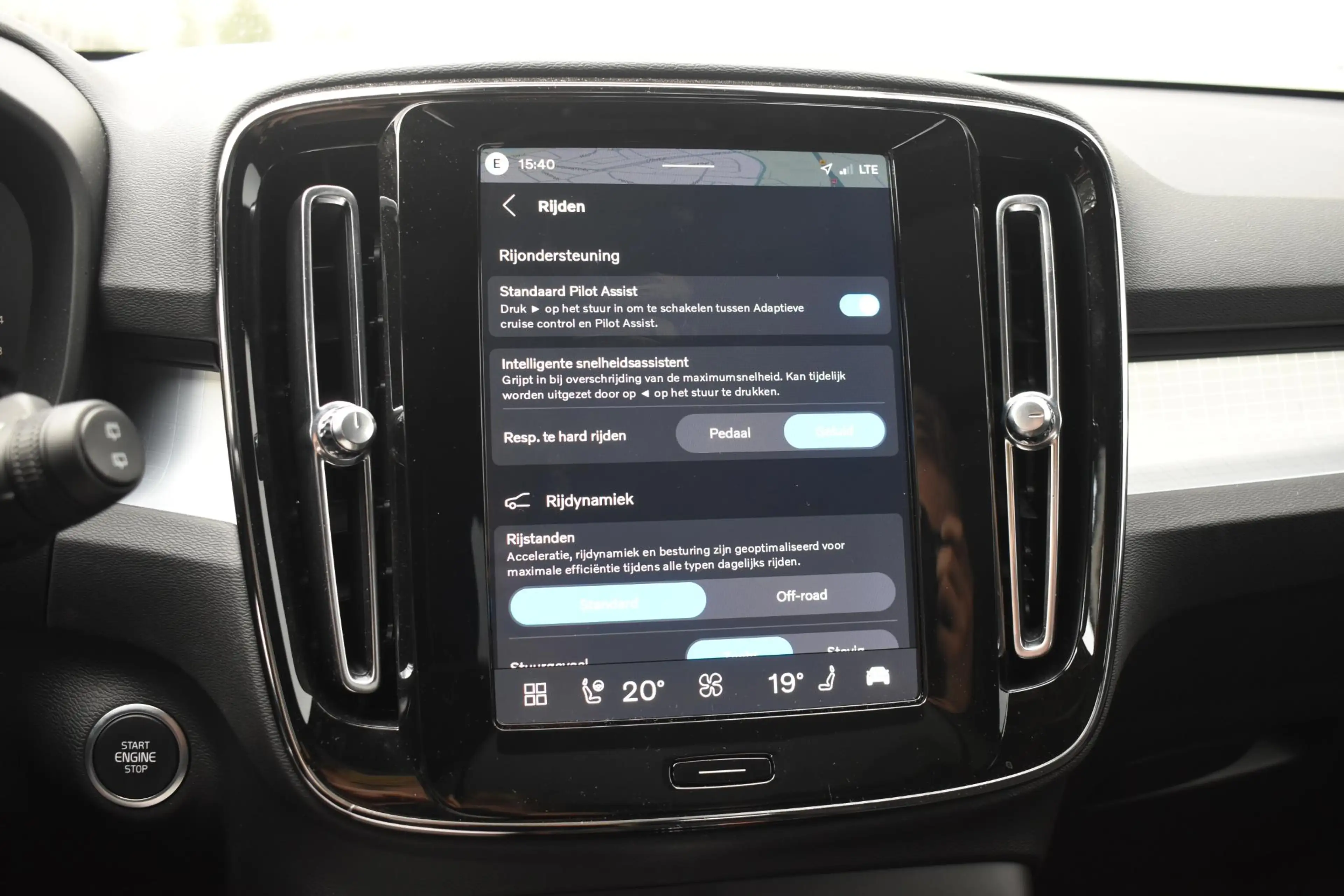 Volvo XC40 B4 211PK Plus Black Edition / Adaptive Cruise cont — photo 32