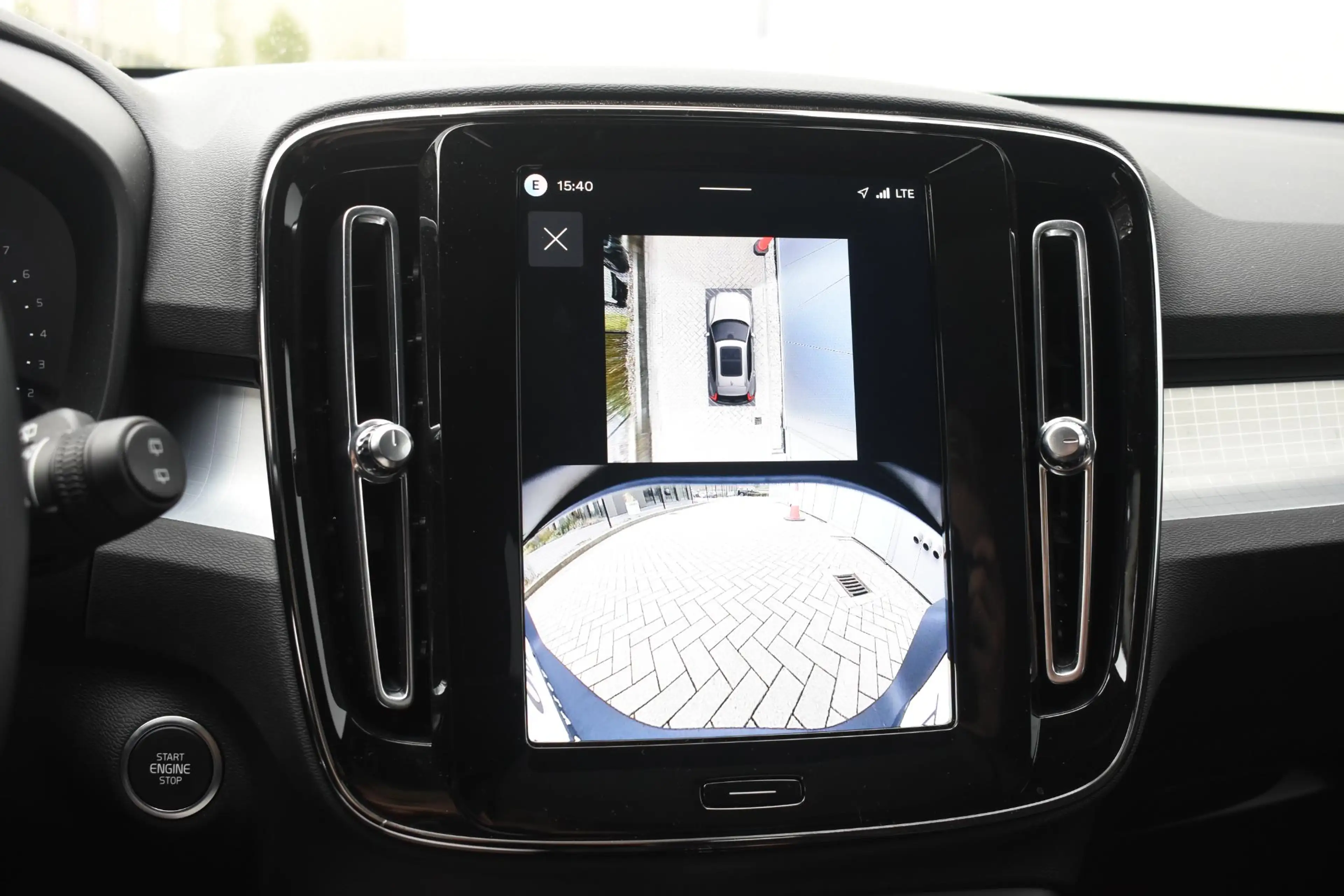 Volvo XC40 B4 211PK Plus Black Edition / Adaptive Cruise cont — photo 14