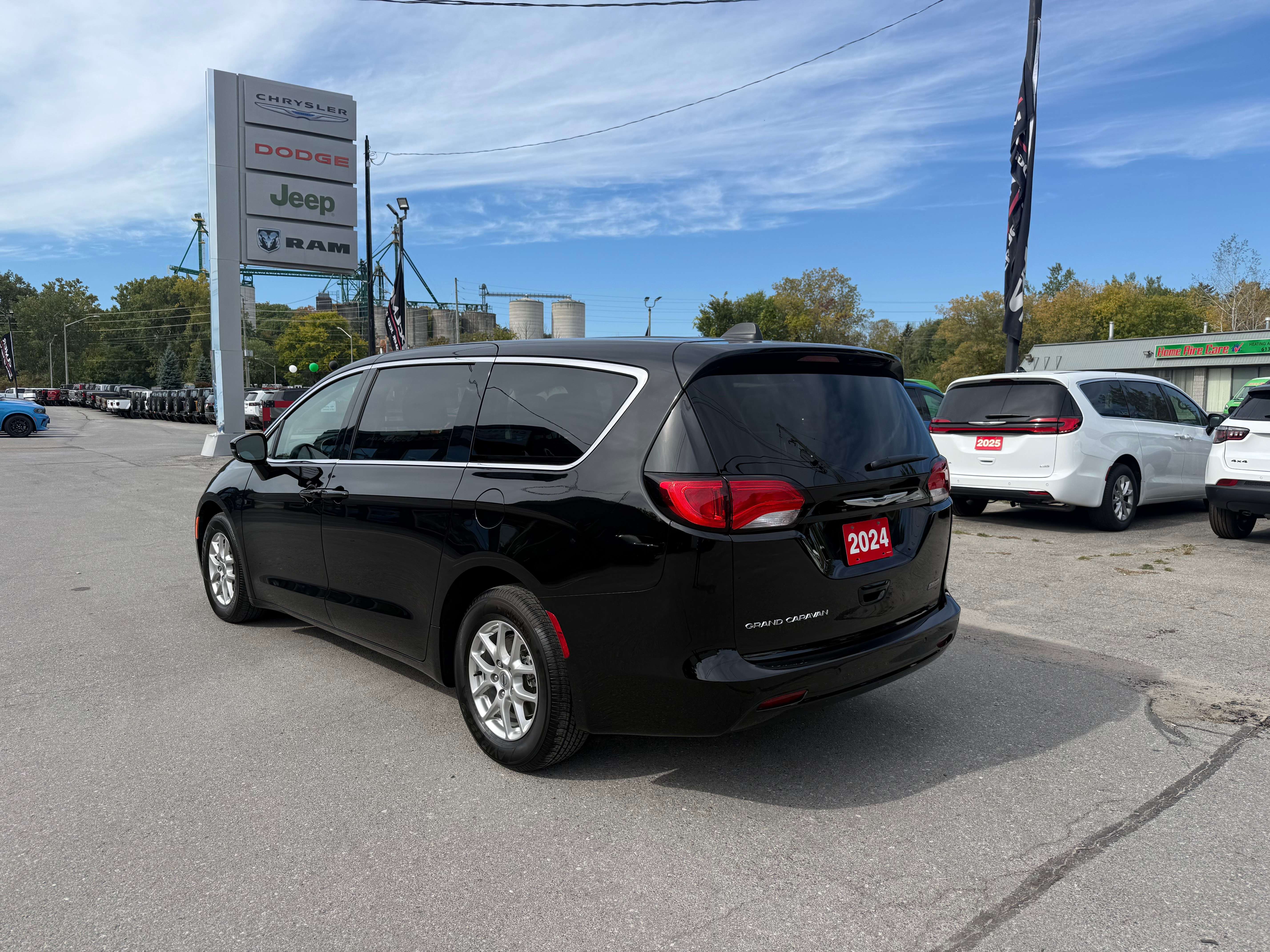 2024 Chrysler Grand Caravan