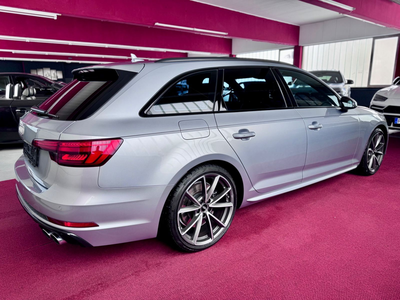 Audi S4 Avant 3.0TFSI HeadUp Virtual B&O KeylesGo 19 — photo 6