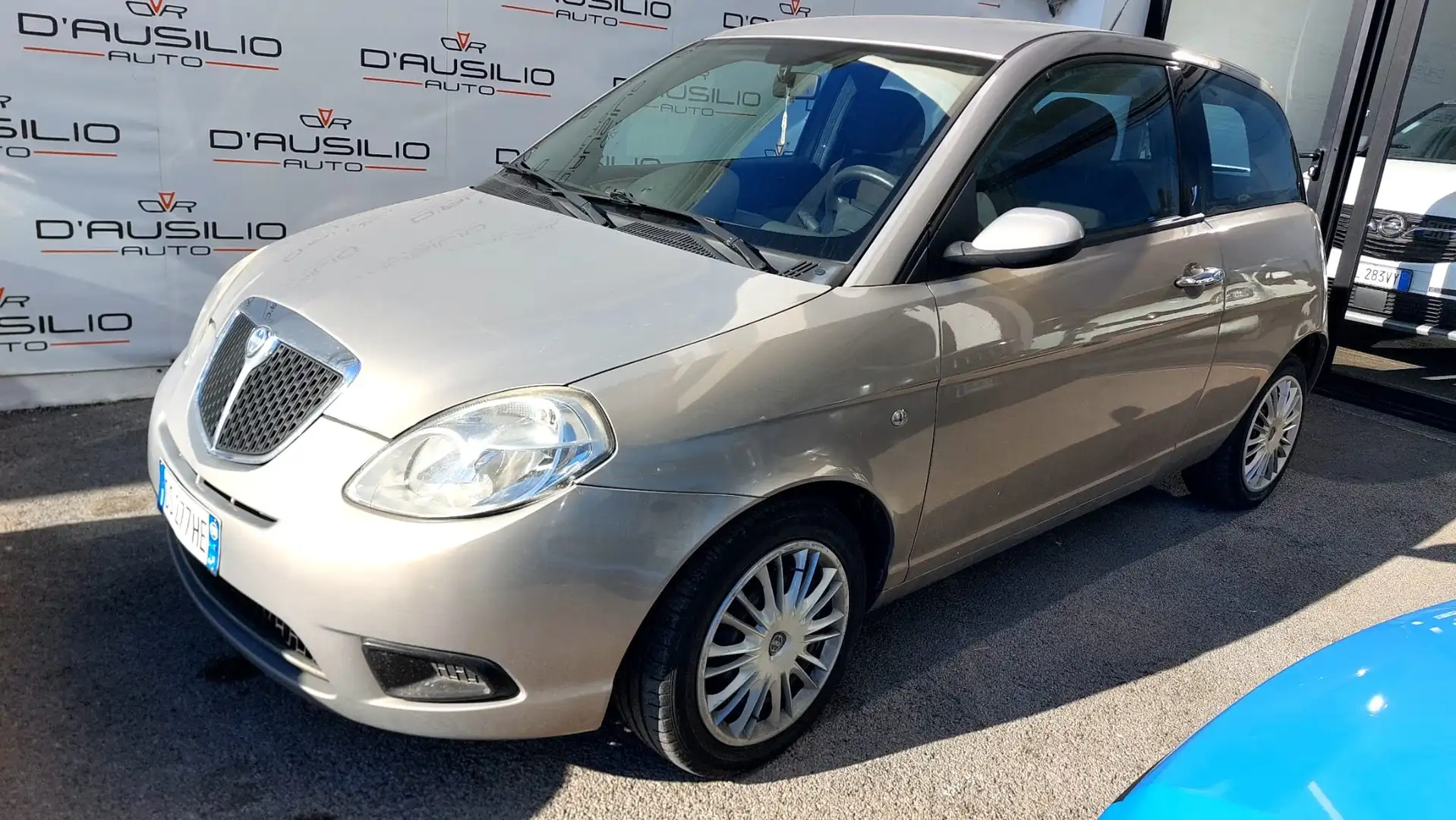 Lancia Ypsilon Ypsilon II 2007 1.2 8v New Oro (oro) Bronzo - 1