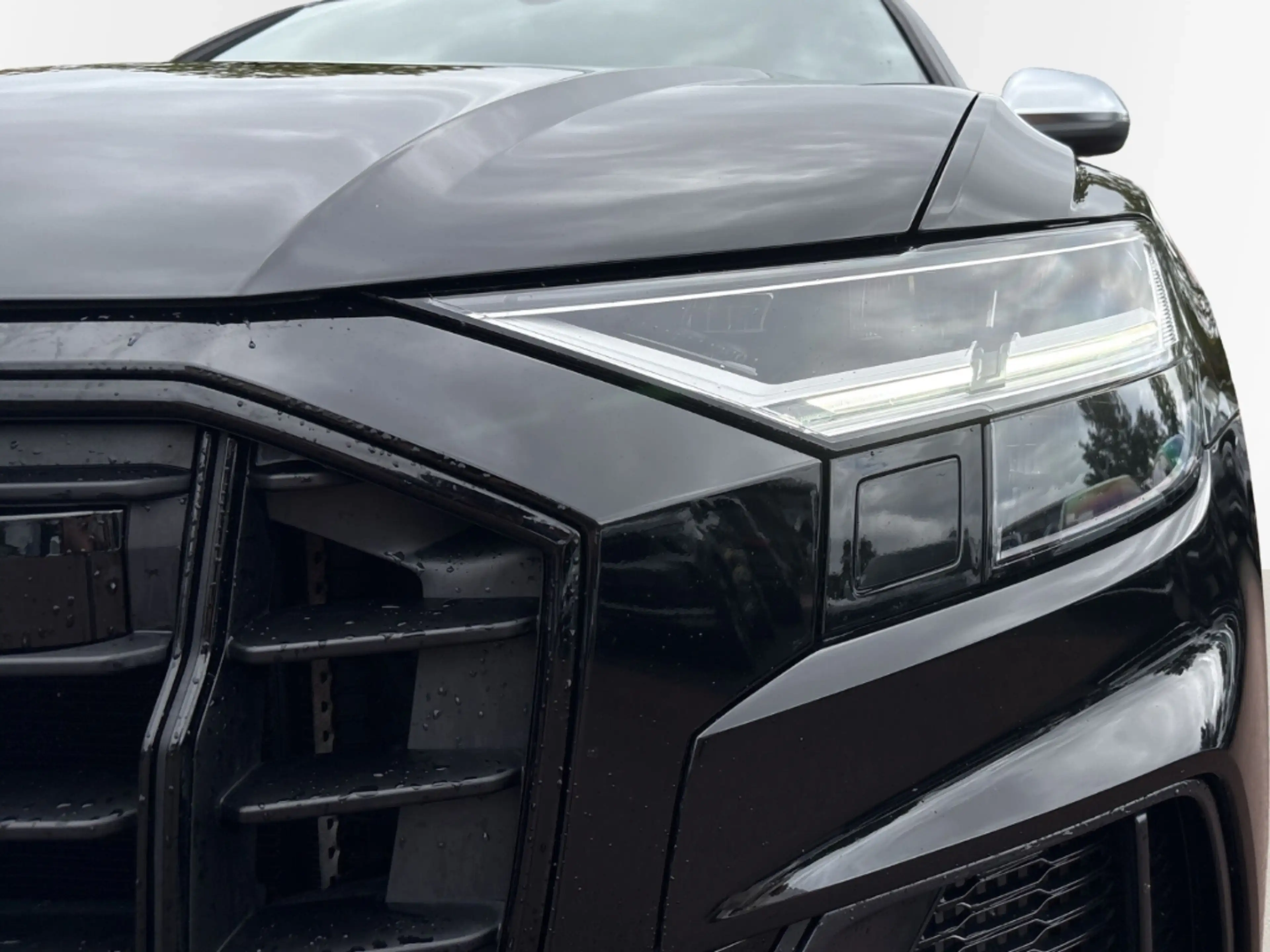 Audi SQ8 4.0 TFSI ACC StandHZG HuD 360 22'' Soft Close — photo 6
