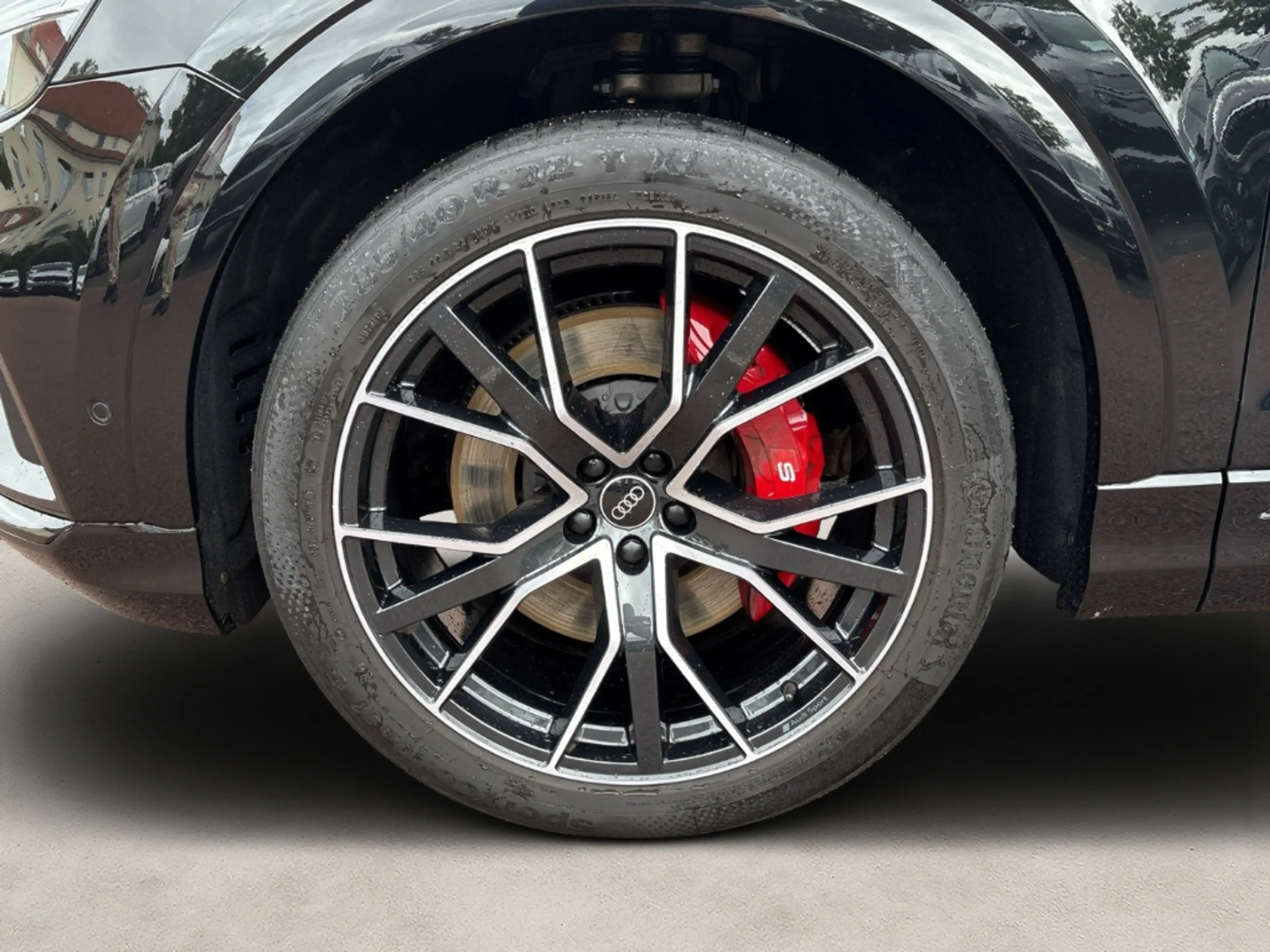 Audi SQ8 4.0 TFSI ACC StandHZG HuD 360 22'' Soft Close — photo 7