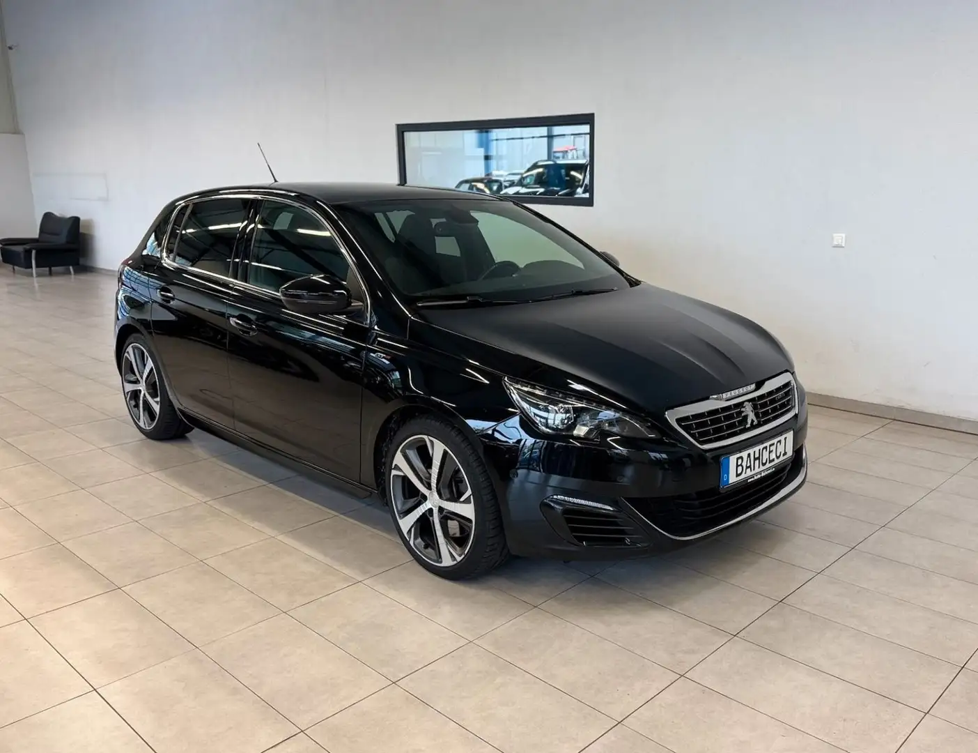 Peugeot 308 GT*Autom*Panorama*RFK*SHZ*Denon*KEYL*LED*Eu6 Zwart - 1