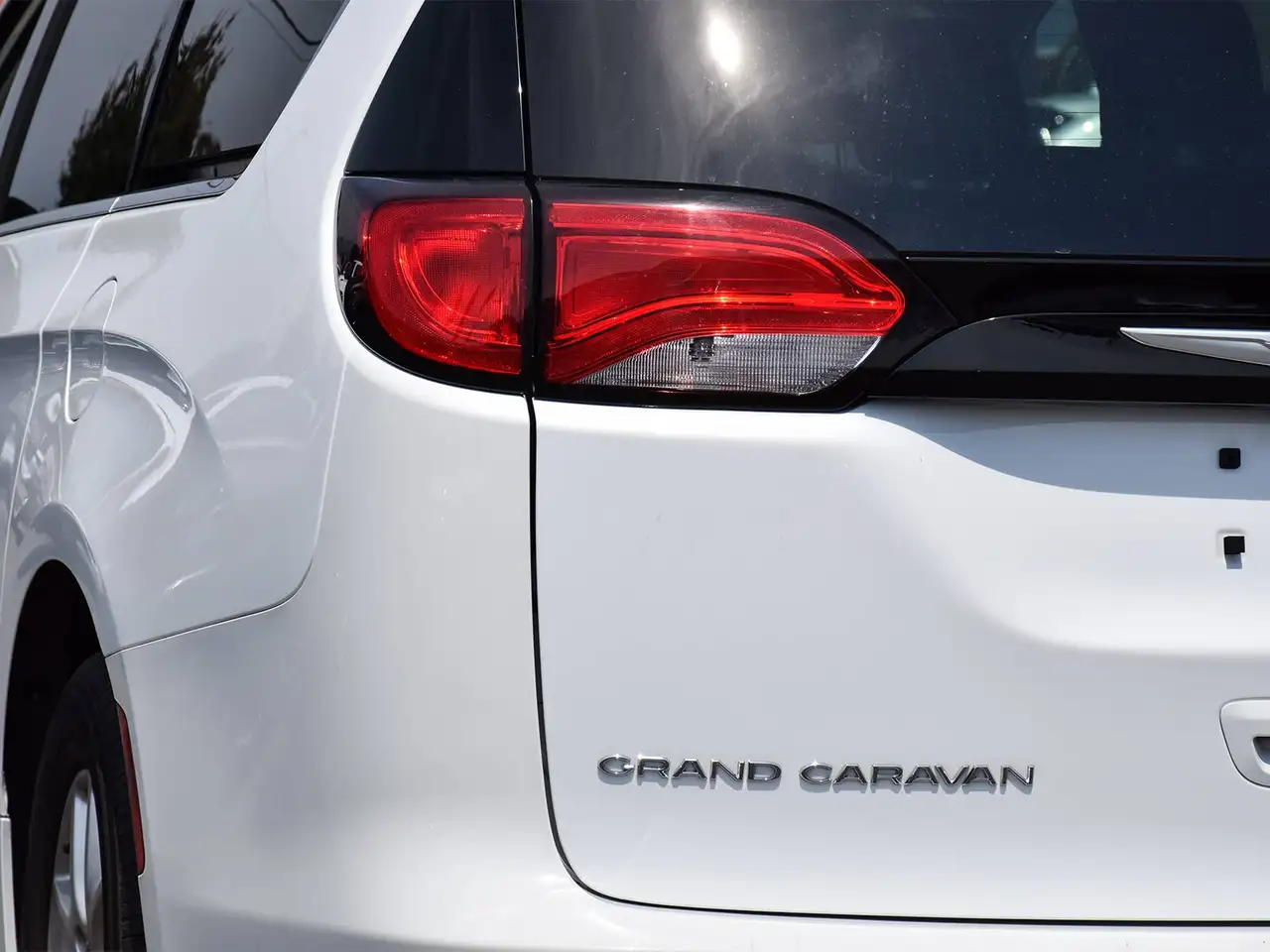 Chrysler Grand Caravan photo Chrysler Grand Caravan