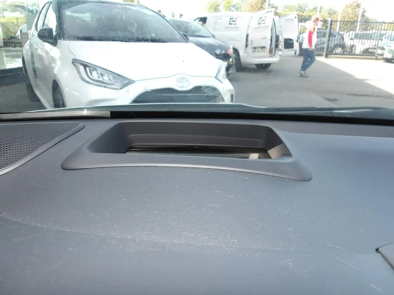 Toyota Yaris Yaris — photo 14