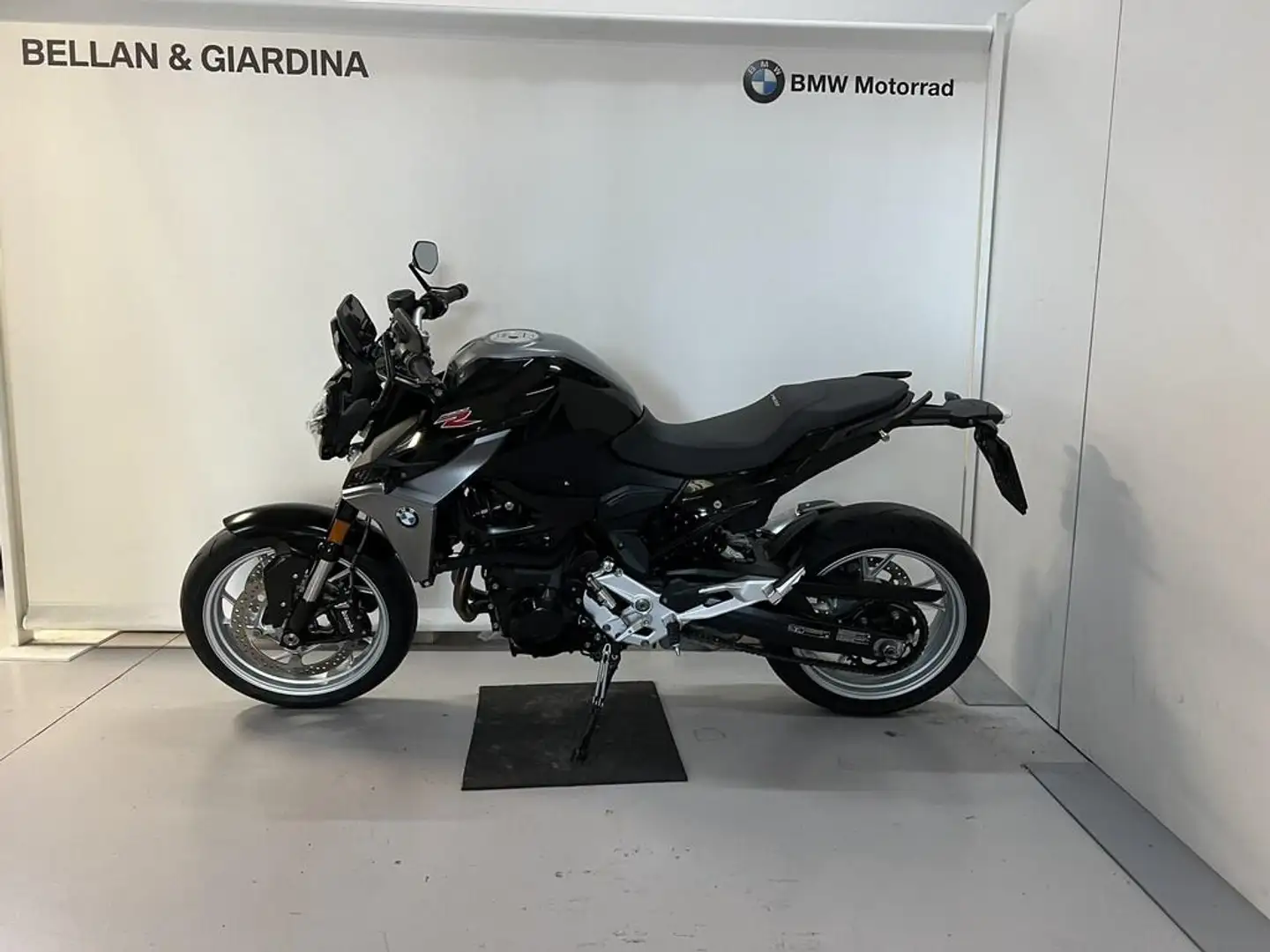BMW F 900 R Abs Černá - 1