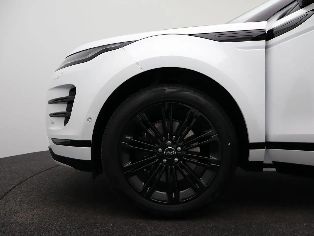 Land Rover Range Rover Evoque 2026 — фото 15