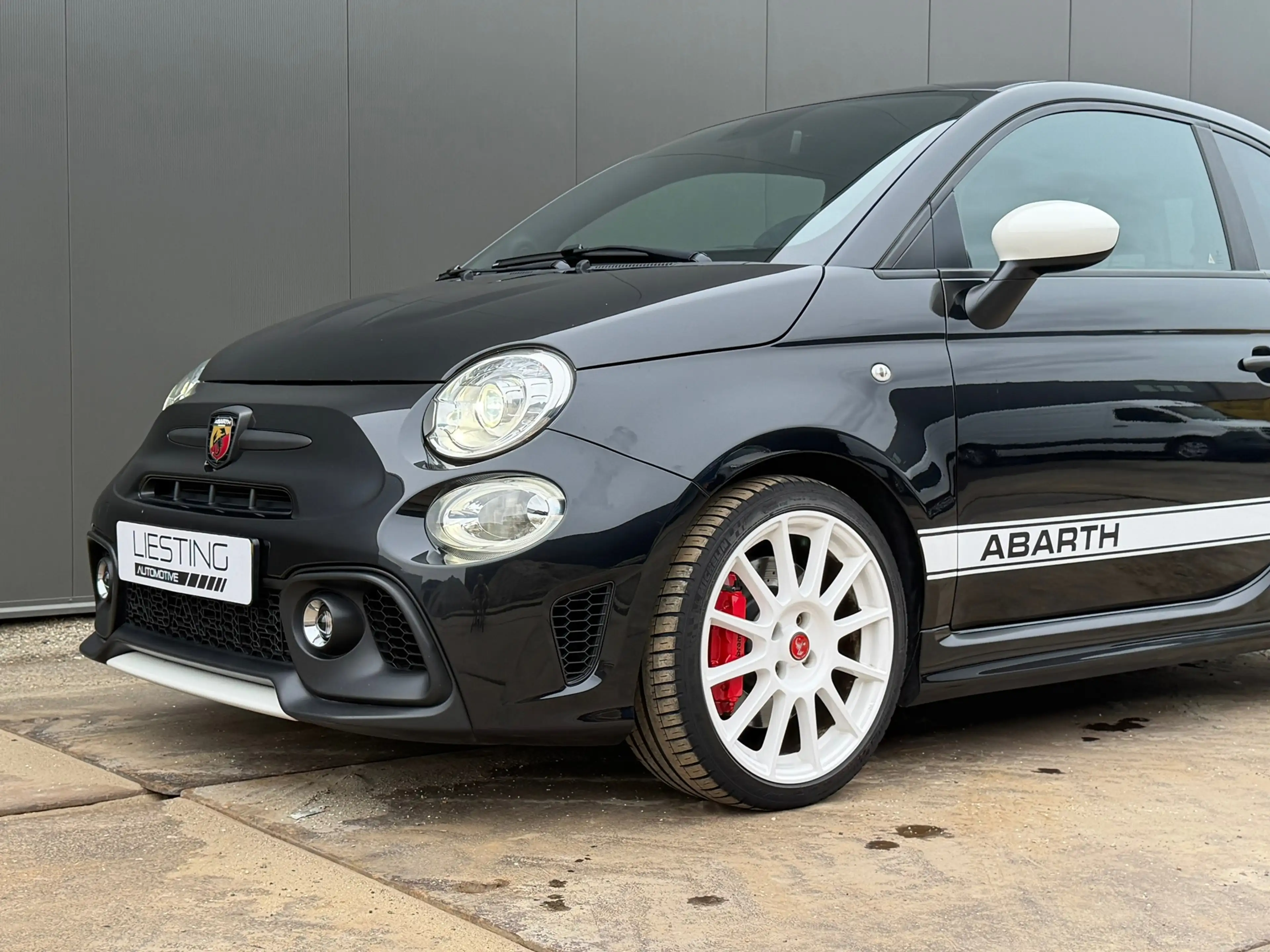 Abarth 695 Esseesse 1.4 T-Jet Akrapovic Sabelt Beats Audio — photo 5