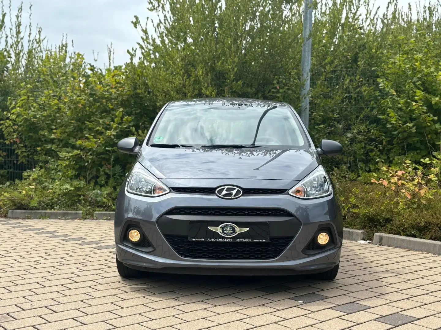 Hyundai i10 Classic/AUX/USB/Klima/TÜV Grau - 2