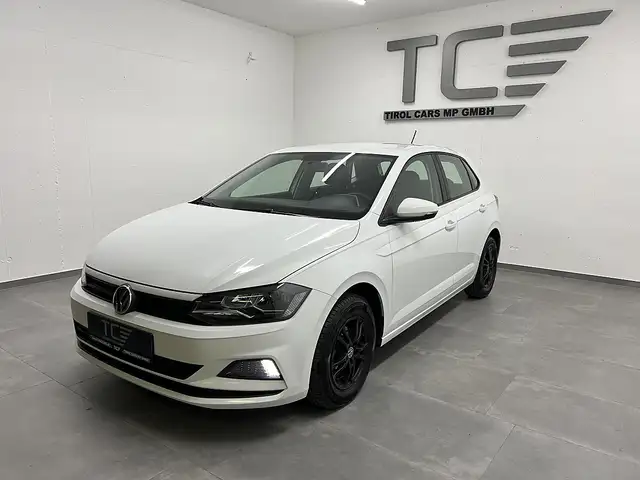 Volkswagen Polo view 4