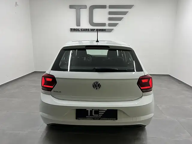 Volkswagen Polo view 6