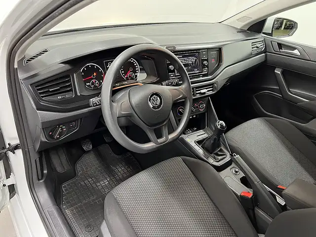 Volkswagen Polo view 13