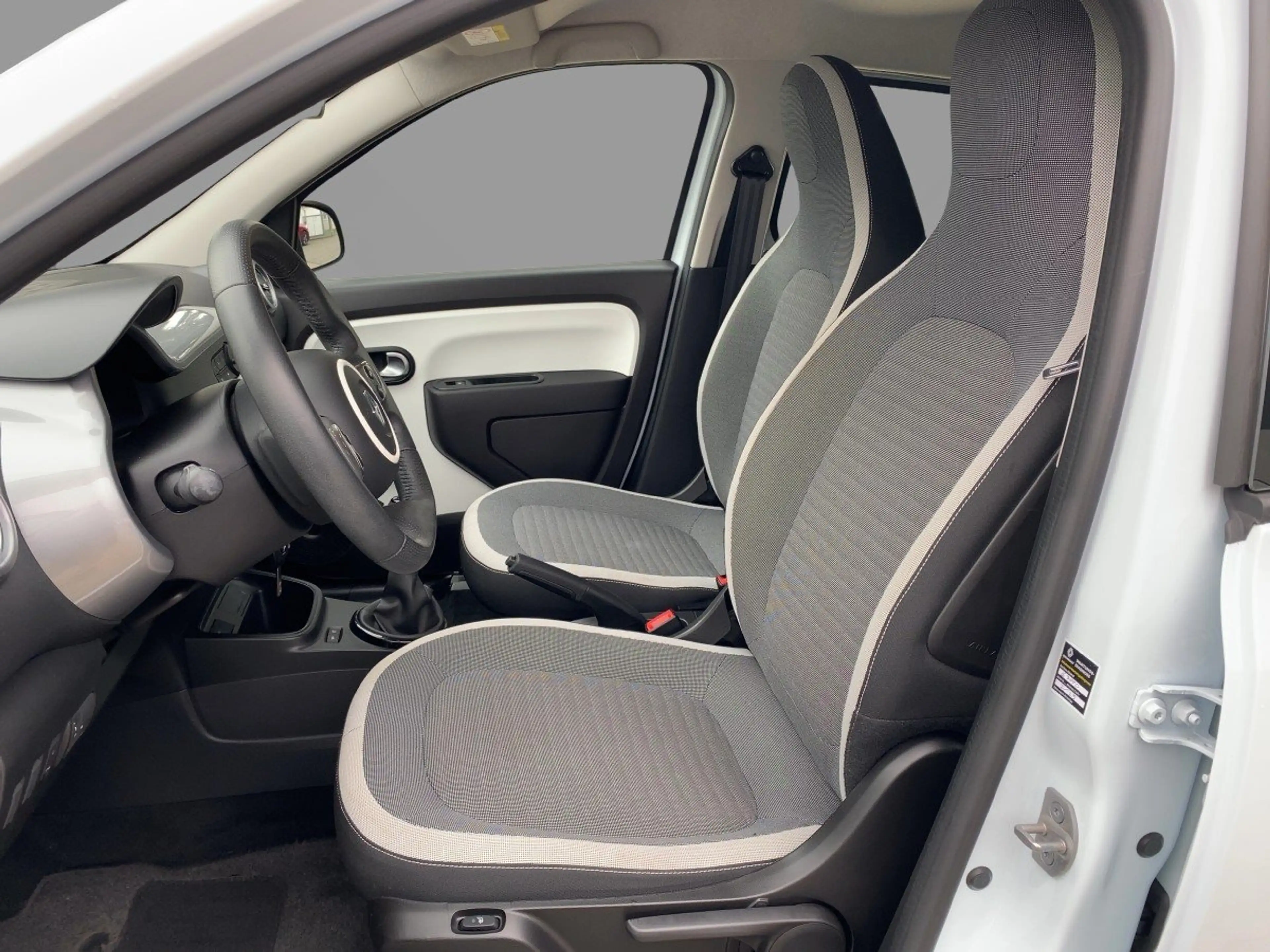 Renault Twingo 1.0 SCe 65 Zen *SHZ*Bluetooth*PDC*Klima — photo 9