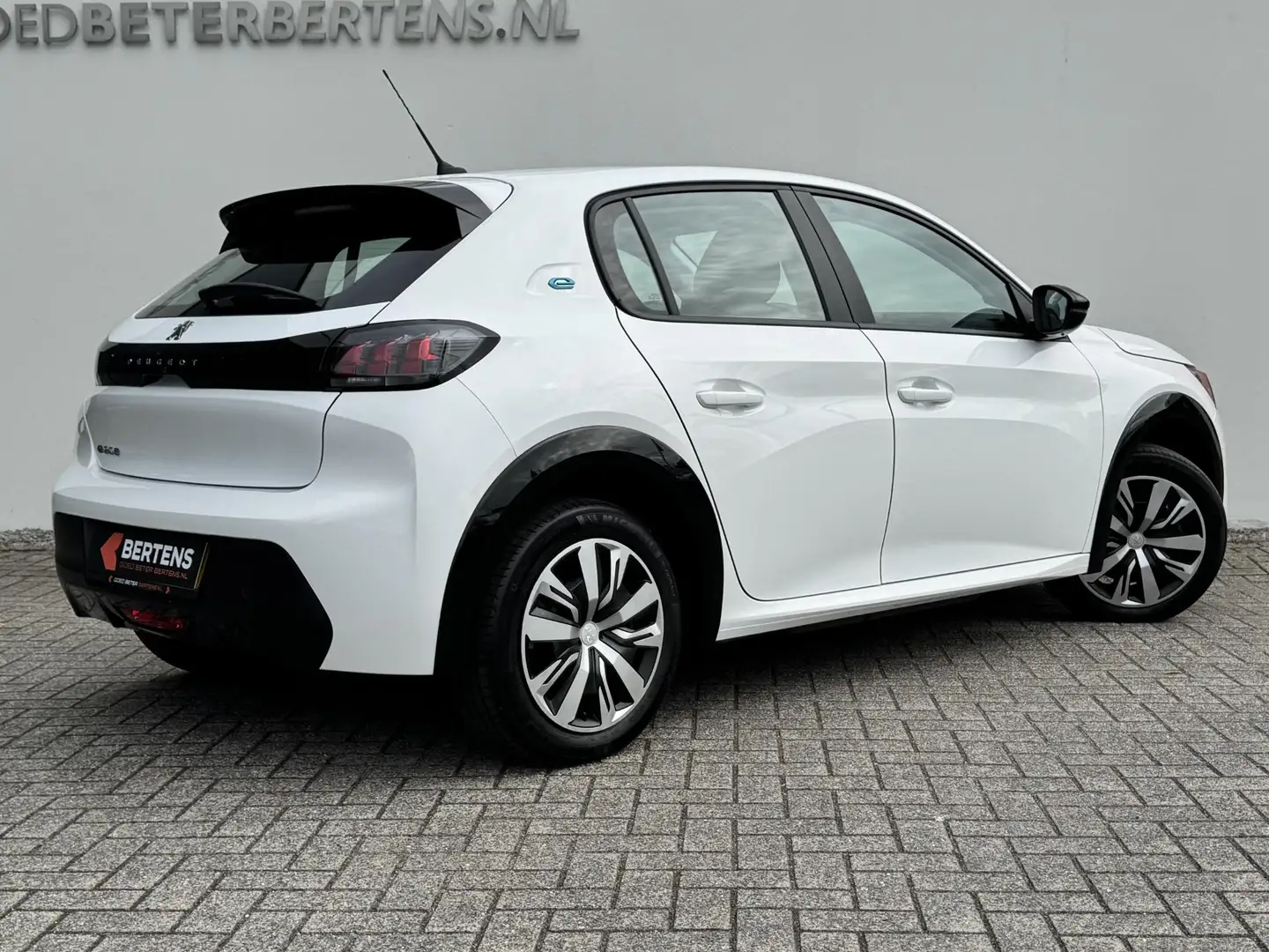 Peugeot e-208 EV Active 50 kWh | 3 fase | Apple Carplay | Meer f Bianco - 2