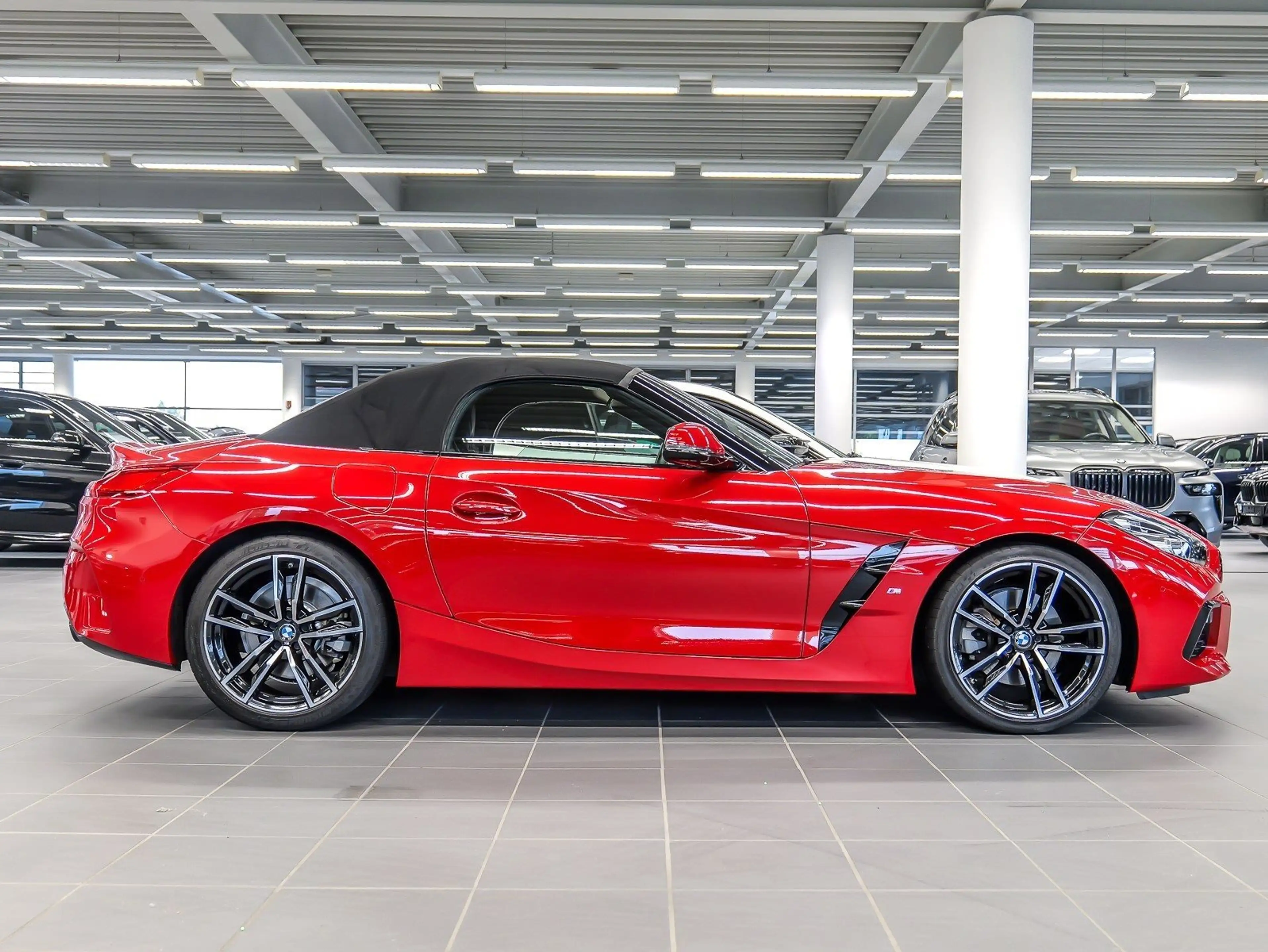 BMW Z4 sDrive20i M Sport ACC RFK NAVI LED PDC V+H — photo 9