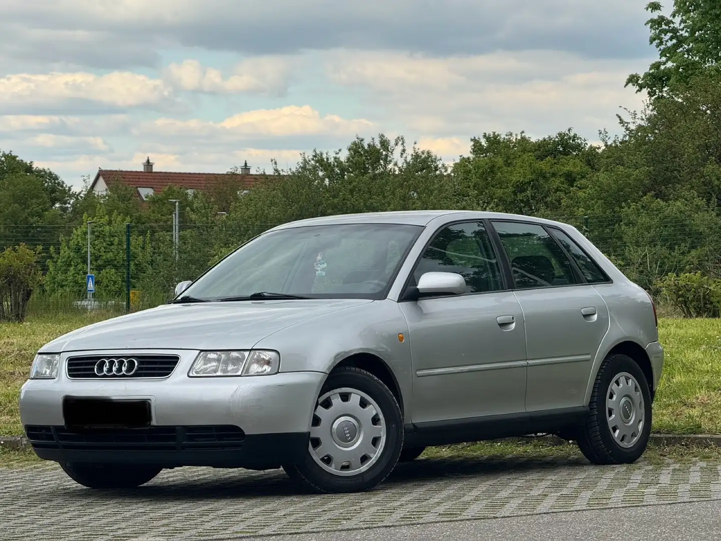 Audi A3 1.6 Ambition guter Zustand Tüv Zahnriemen neu Zilver - 1