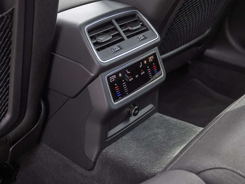Audi A6 S line 40TDI qu Stronic ACC Matrix Pano — photo 25
