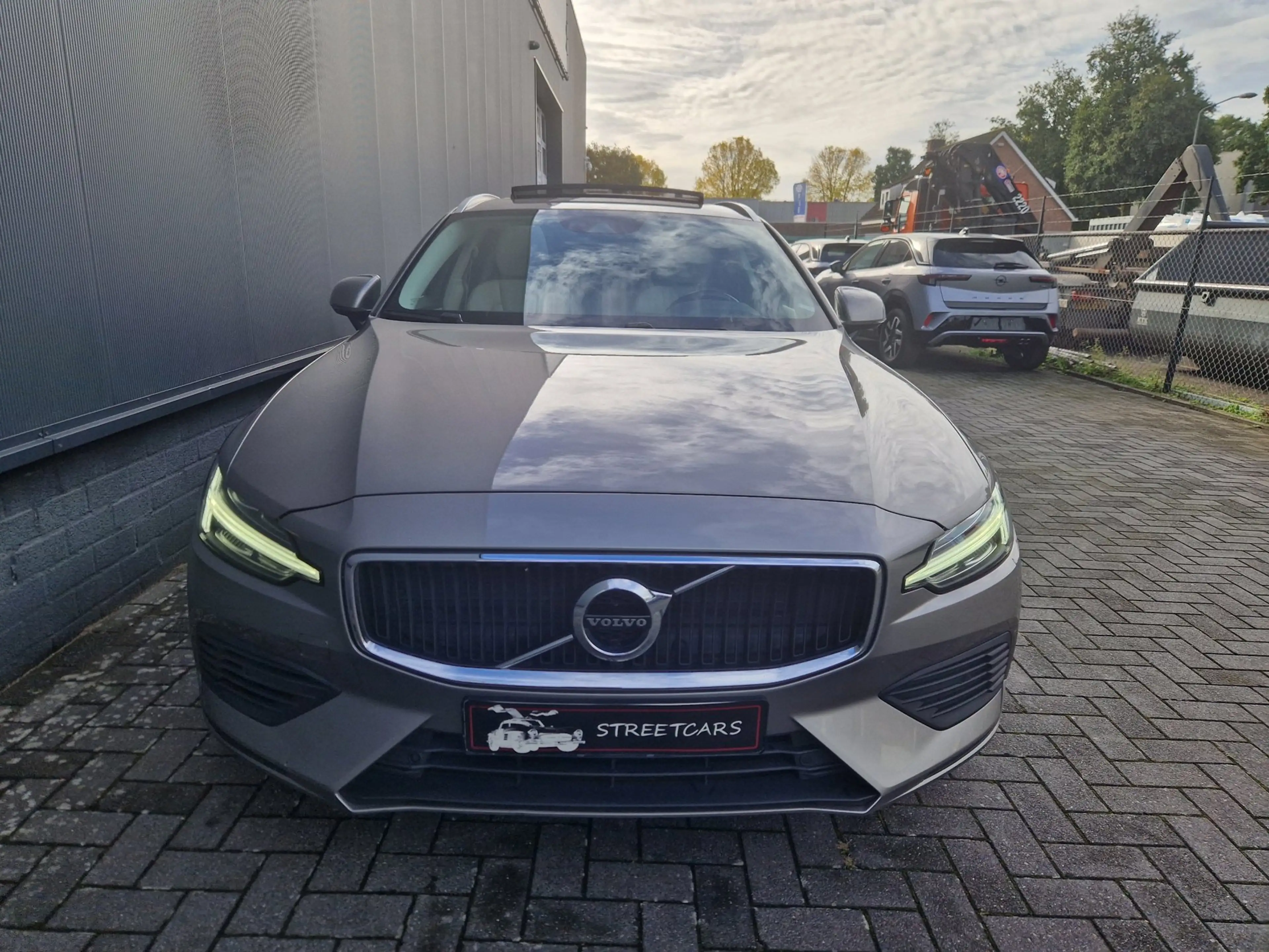 Volvo V60 2.0 T6 340PK AWD Momentum Pro /1e eig /BTW — photo 4