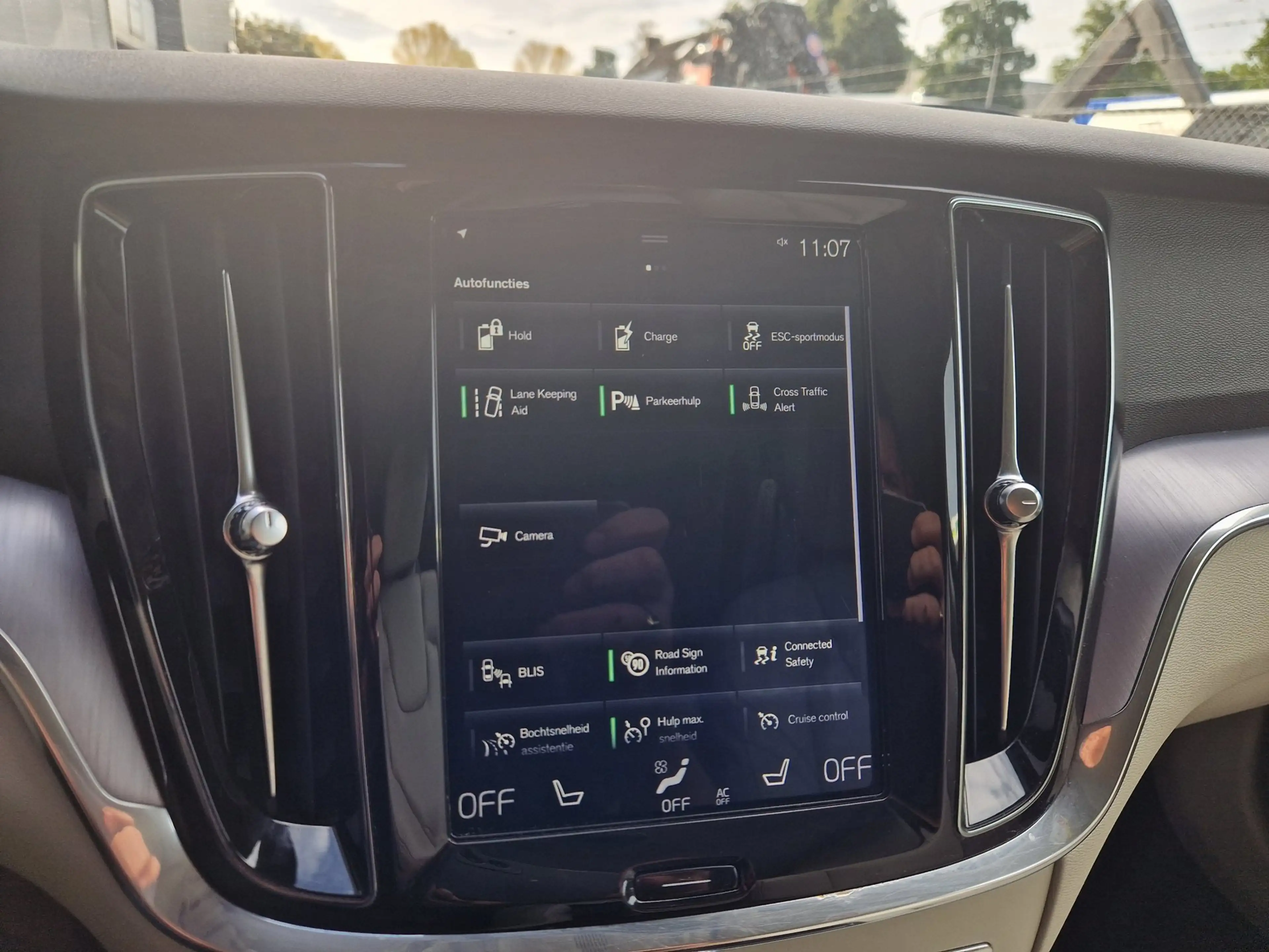 Volvo V60 2.0 T6 340PK AWD Momentum Pro /1e eig /BTW — photo 26