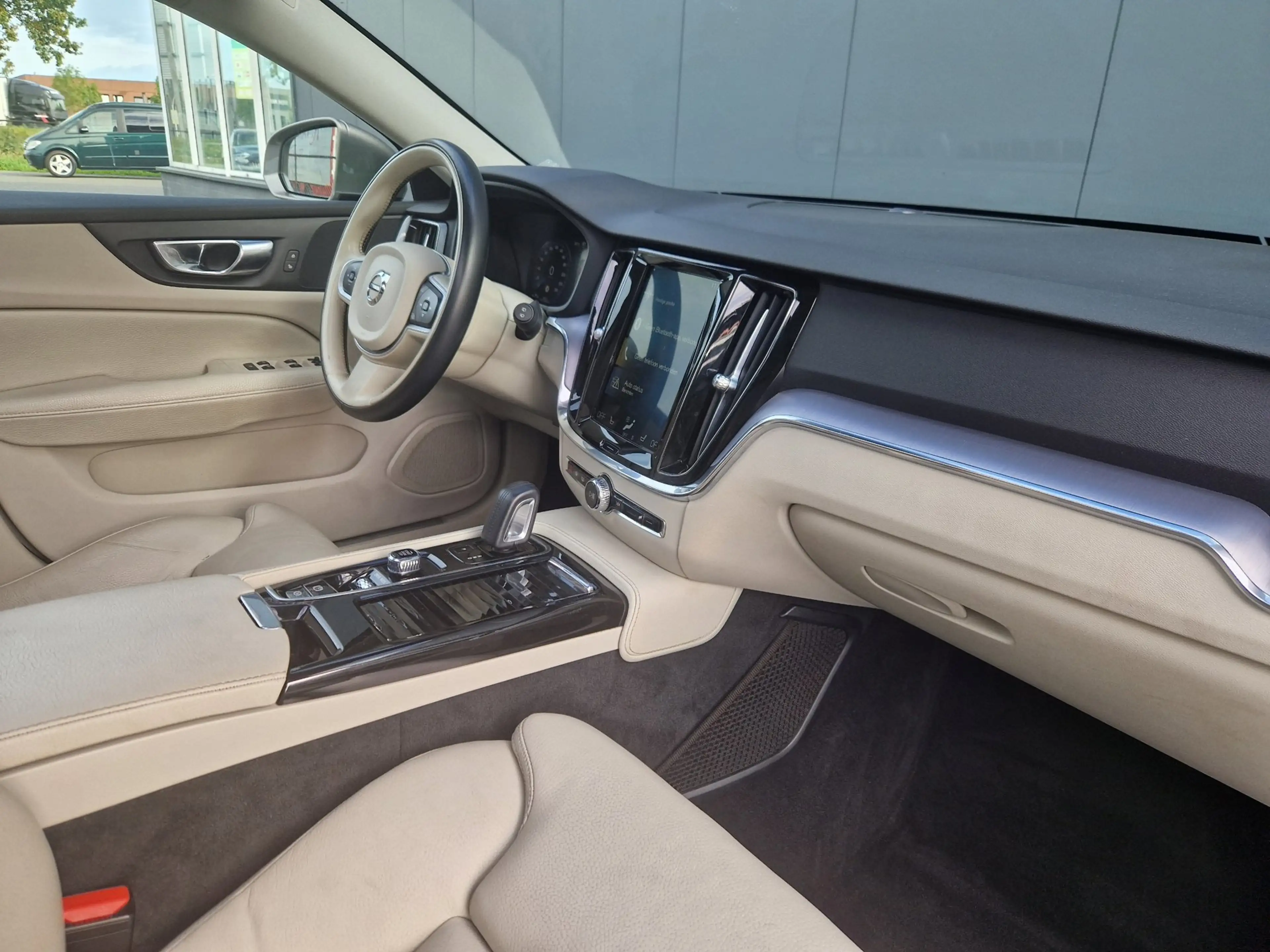 Volvo V60 2.0 T6 340PK AWD Momentum Pro /1e eig /BTW — photo 10
