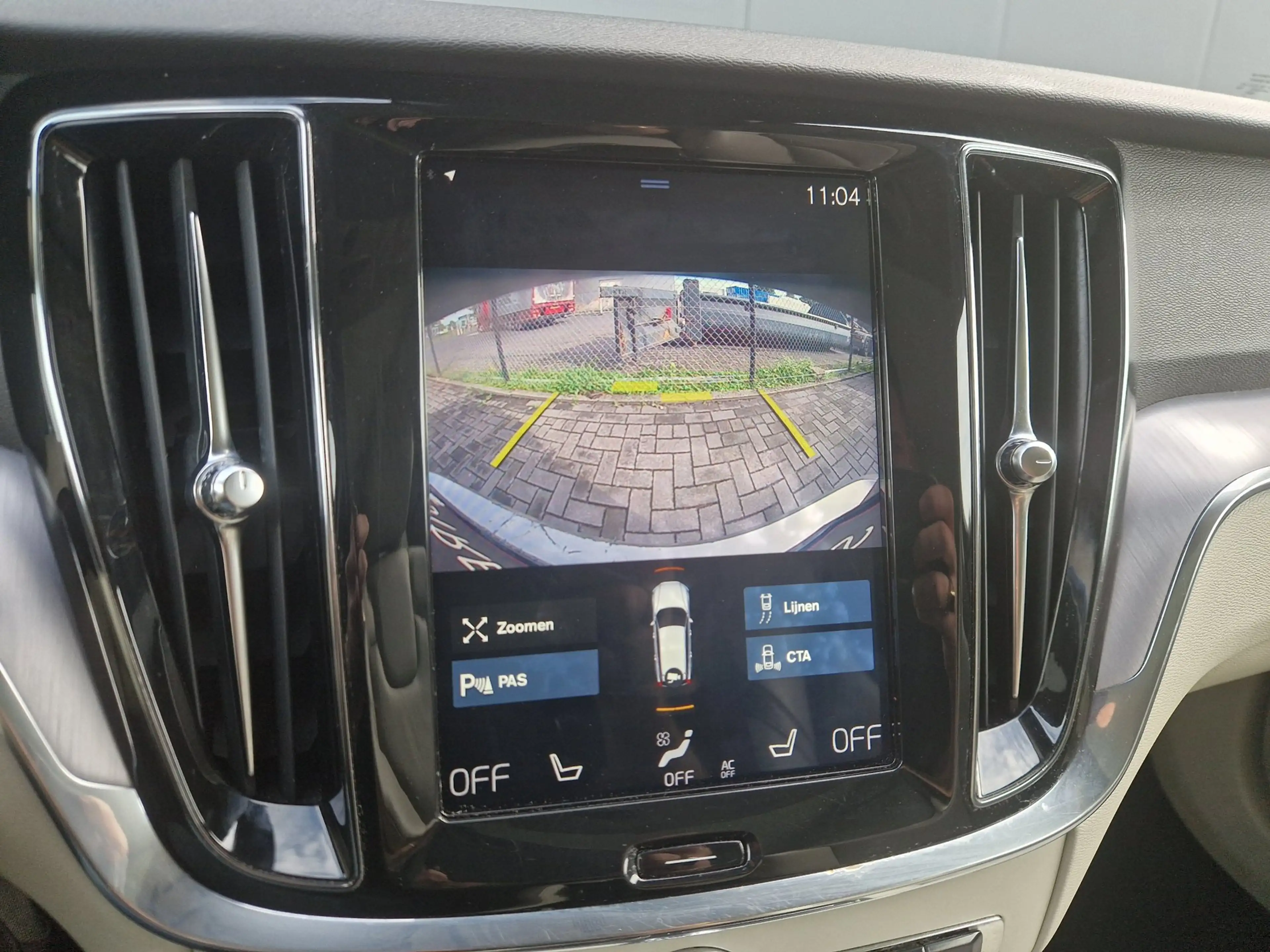 Volvo V60 2.0 T6 340PK AWD Momentum Pro /1e eig /BTW — photo 21