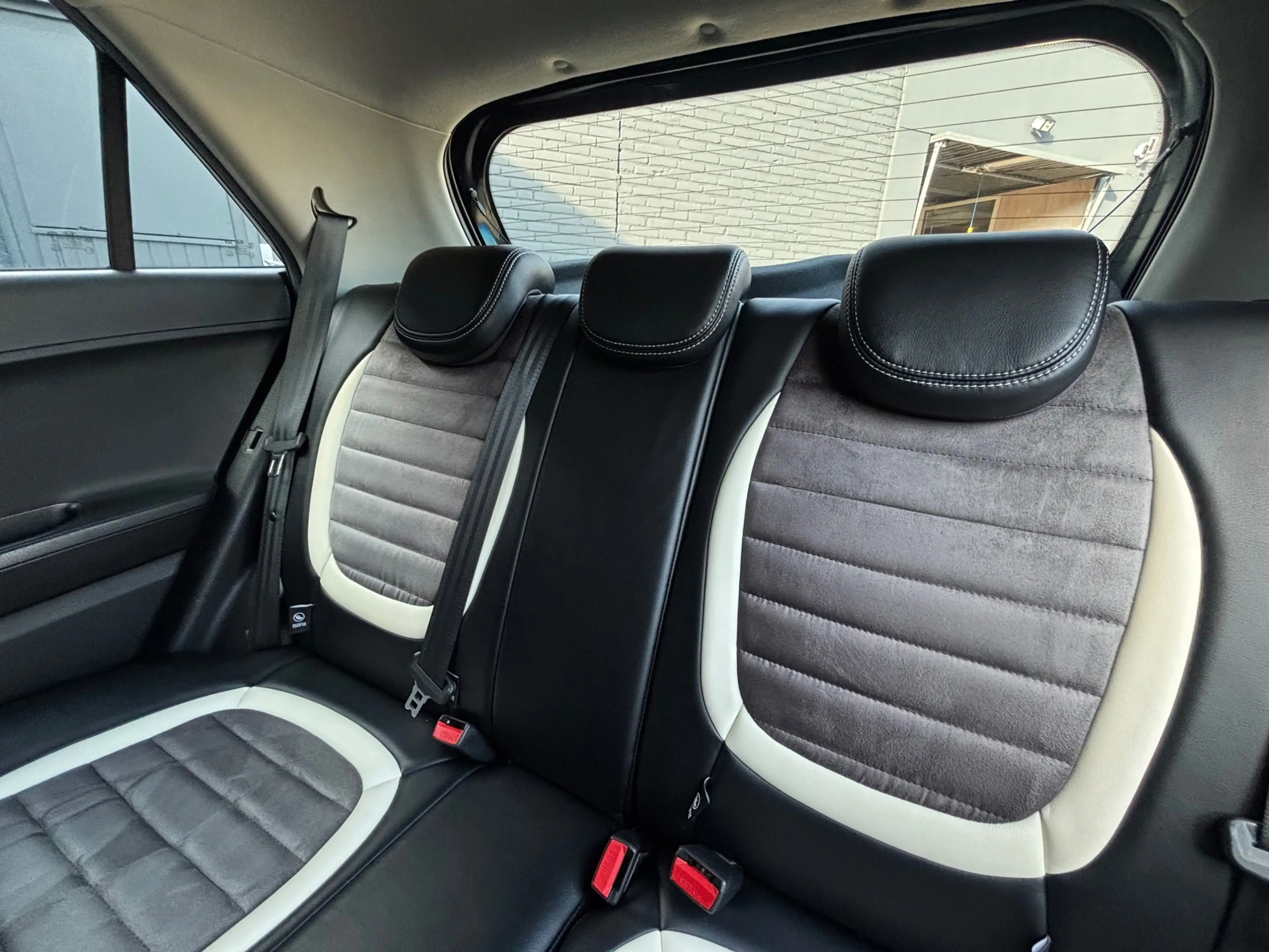 Kia Picanto 1.0 CVVT DynamicLine | Speciale bekleding | Airco — photo 8