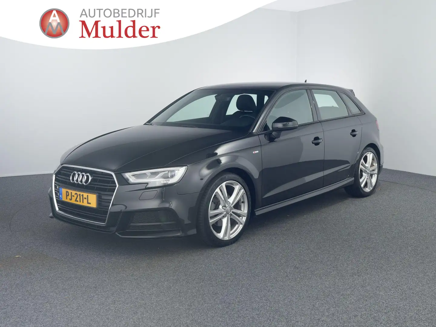 Audi A3 Sportback 1.5 TFSI CoD Sport S Line Edition | 18in Zwart - 1
