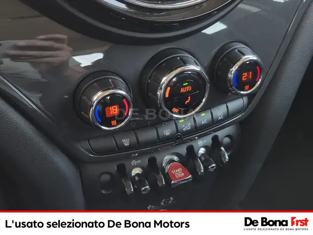 MINI Countryman view 14