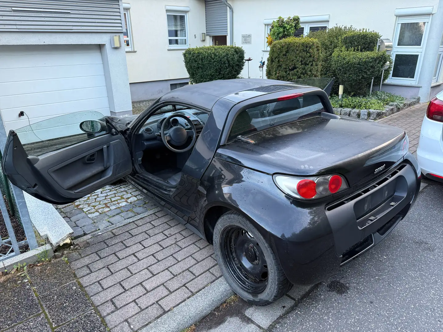 smart roadster Smart Roadster schwarz Hardtop Leder Tempomat Černá - 2