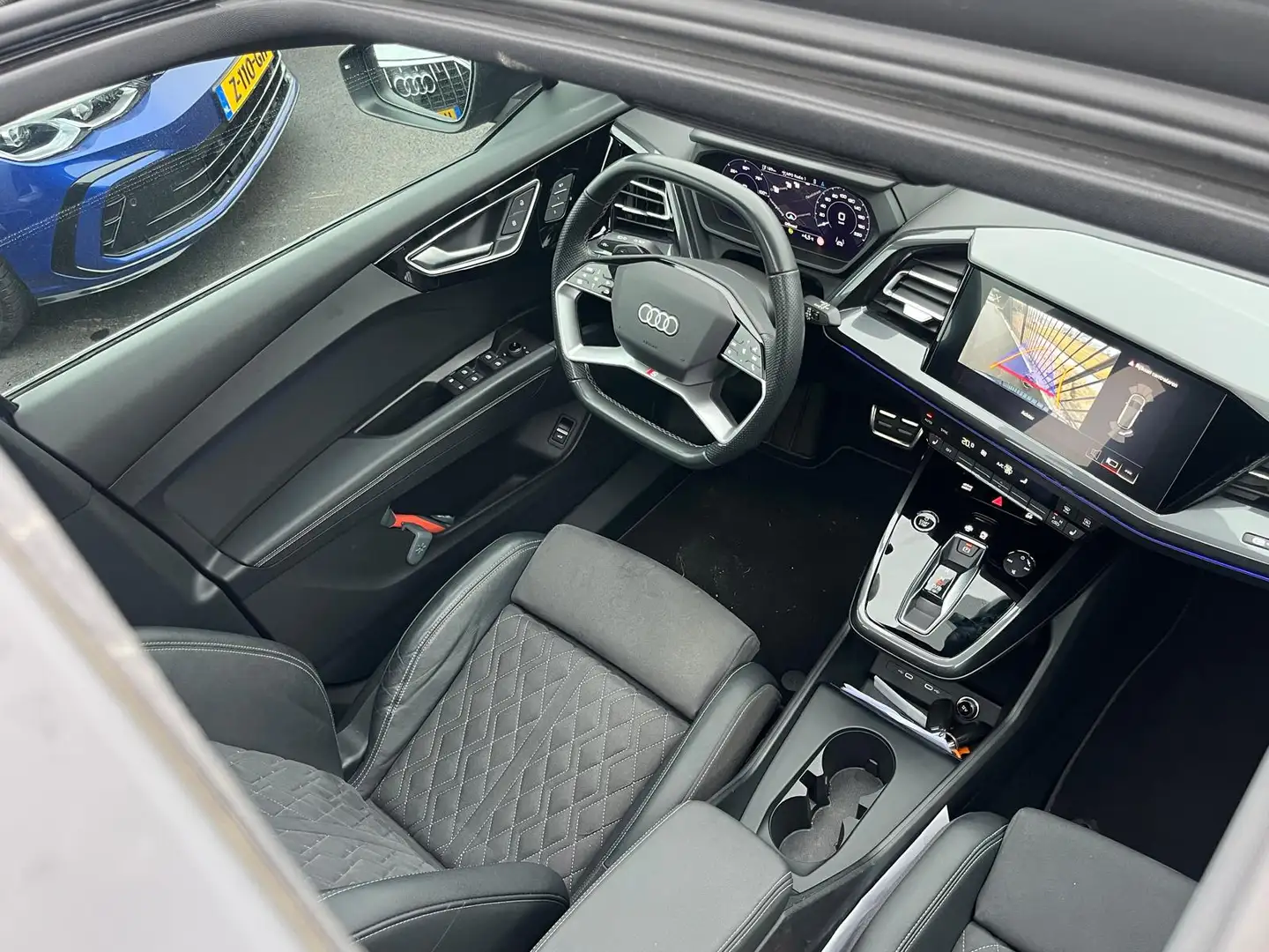 Audi Q4 e-tron 40 Launch edition S Competition 77 kWh 204pk | Ach Bleu - 2