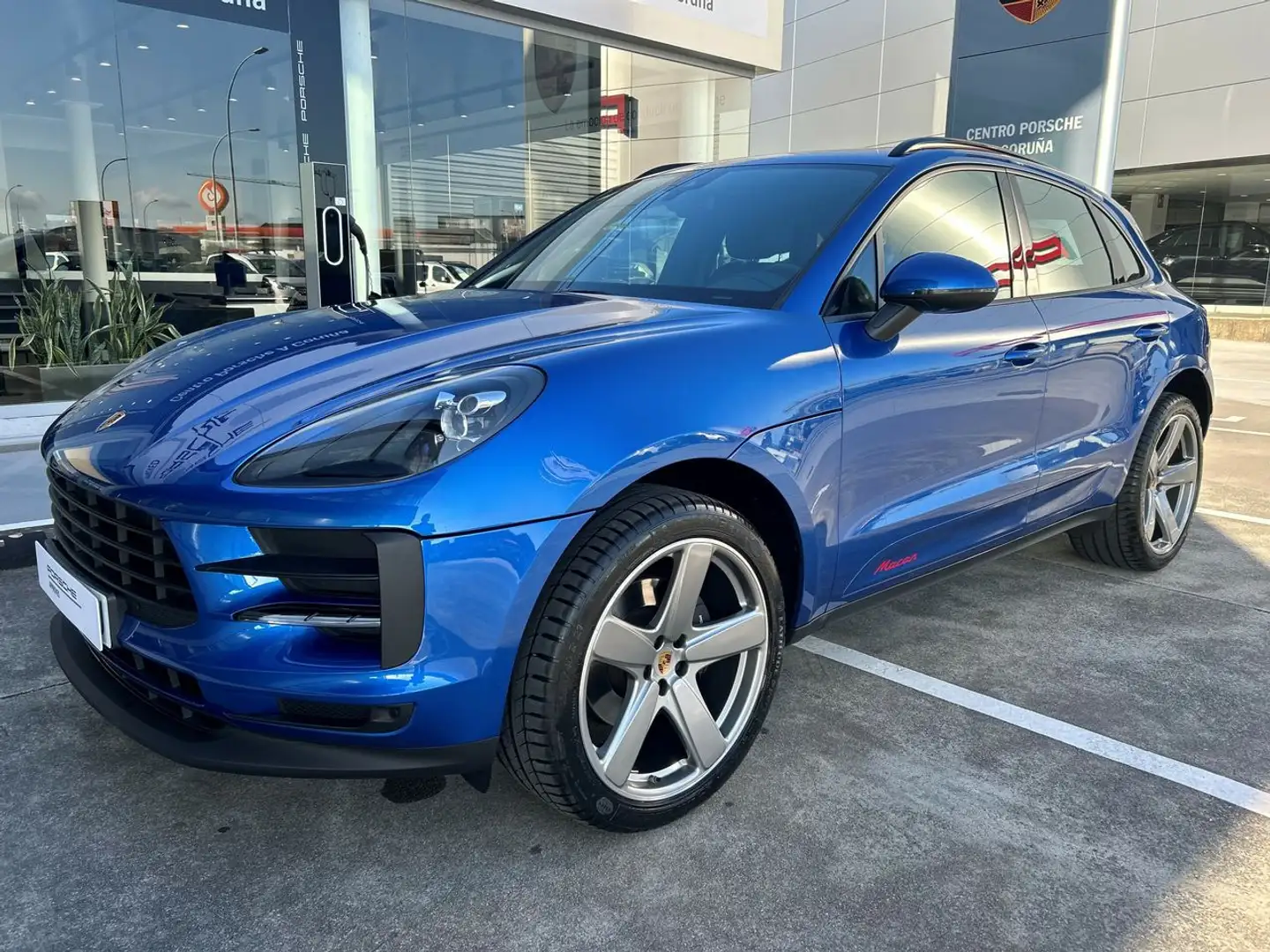 Porsche Macan Azul - 1