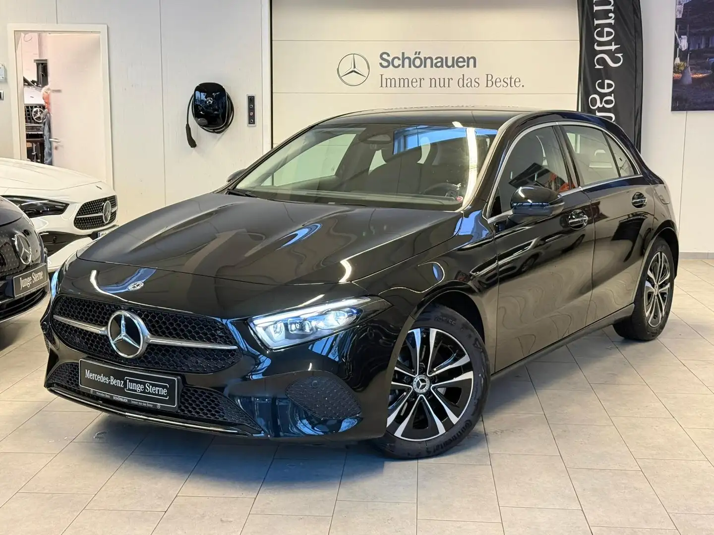 Mercedes-Benz A 200 Progressive DISTR+MBEAM+360°+KEYLESS+TOTW. Schwarz - 1