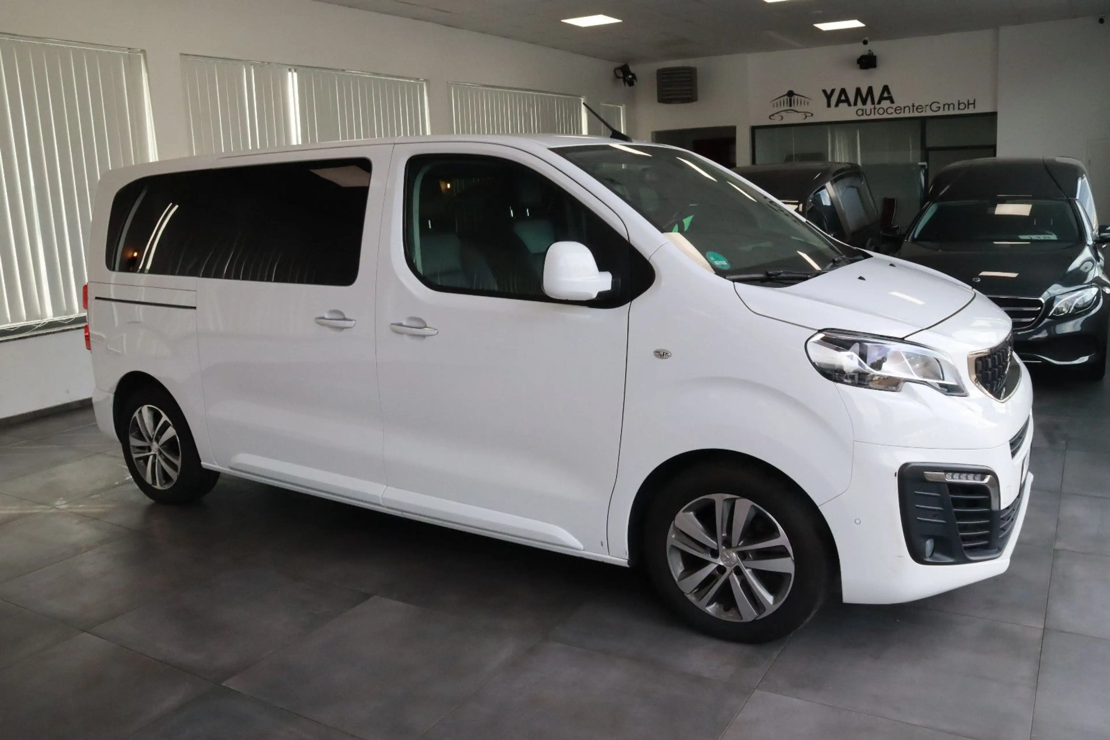 Peugeot Traveller 2.0 Blue-HDi Business VIP L2 *1.HAND* — photo 3