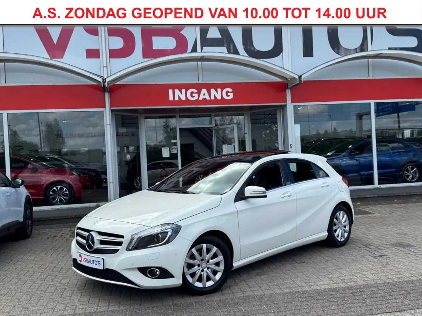 Mercedes-Benz A 180 A180 AUT. 122PK XENON PANO-DAK NAVI AIRCO LMV PDC Blanc - 1