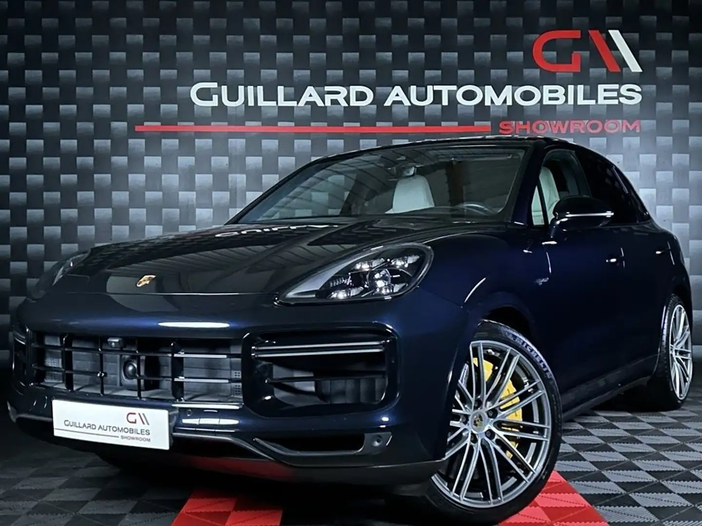 Porsche Cayenne 4.0 V8 TURBO S E-HYBRID 680ch TIPTRONIC Blanc - 1